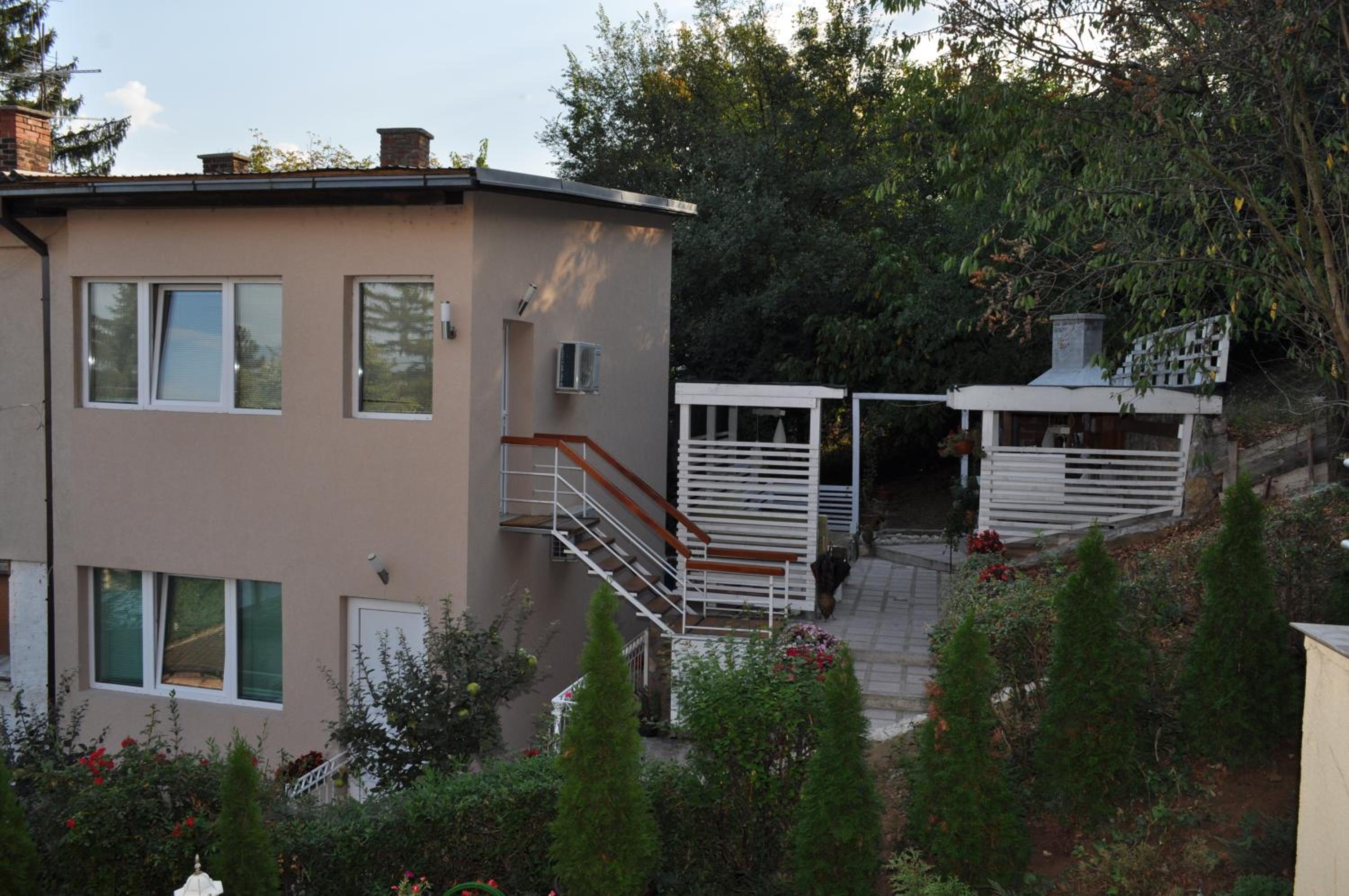 APARTMANI PERGOLO Centar