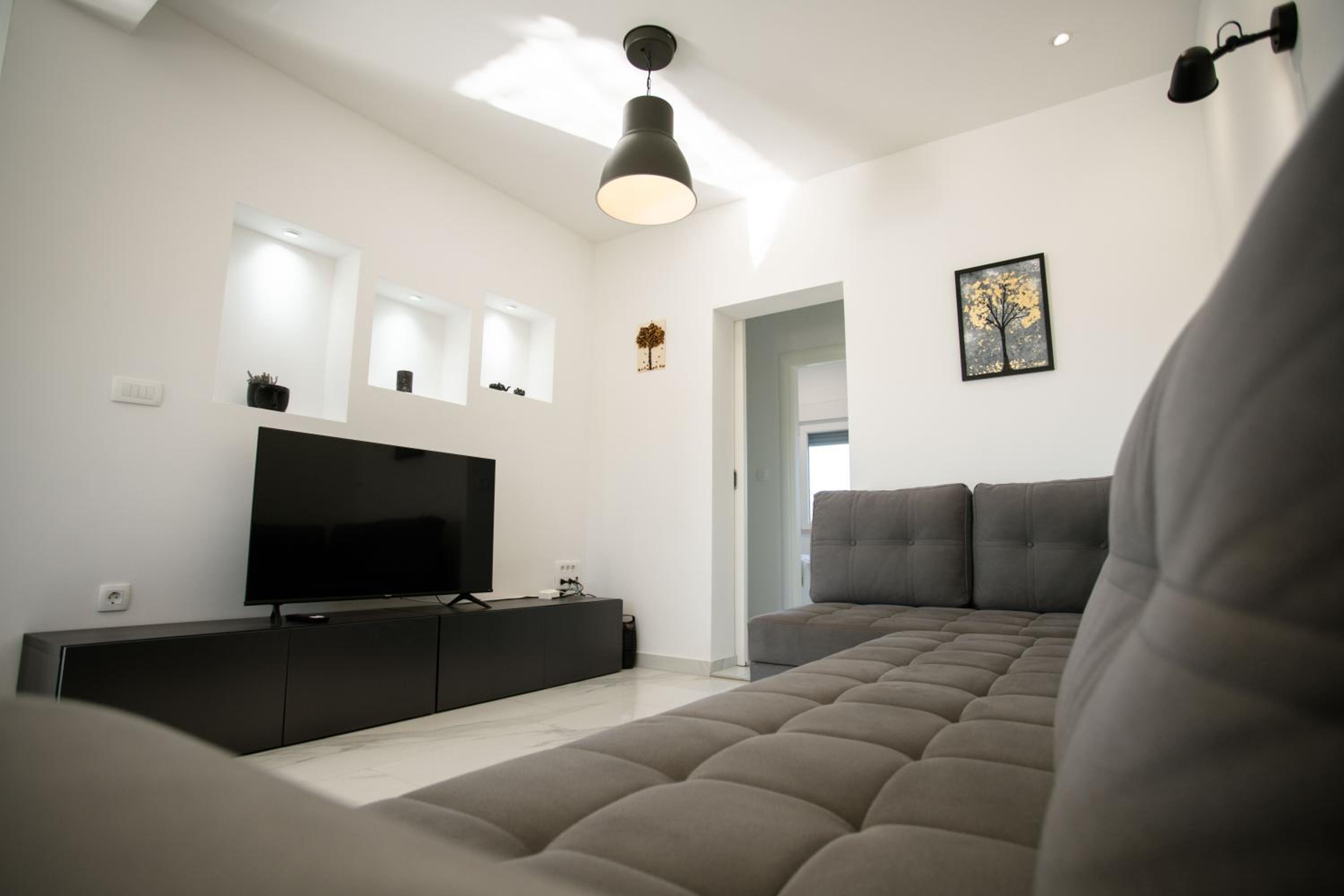 Lucas apartment