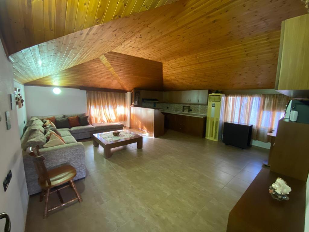Vila Lumja
