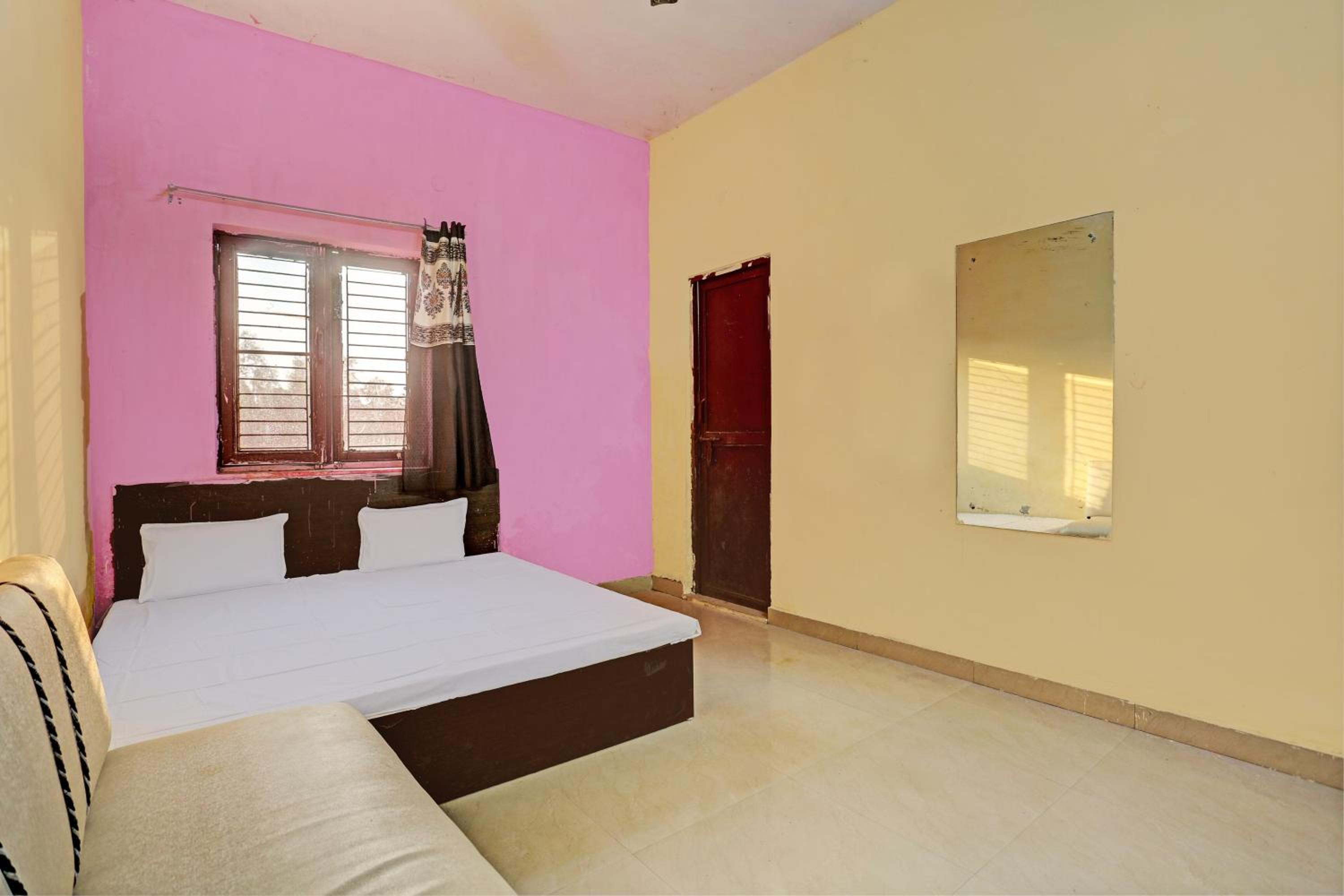 Hotel O Kamla banquet hall