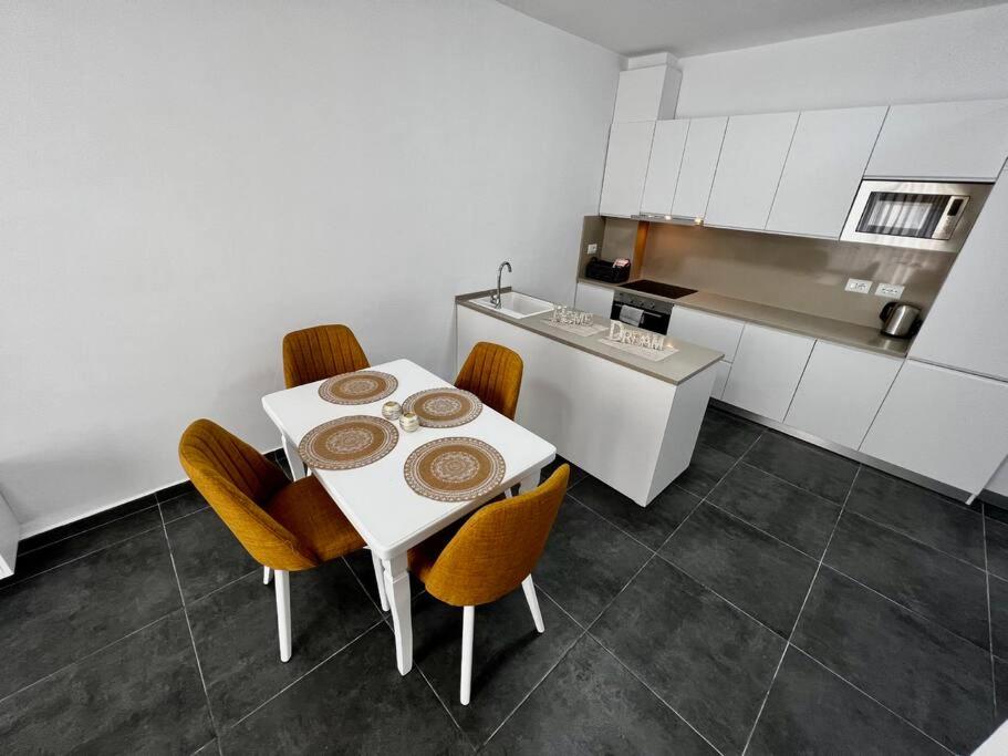 Apartment Diego