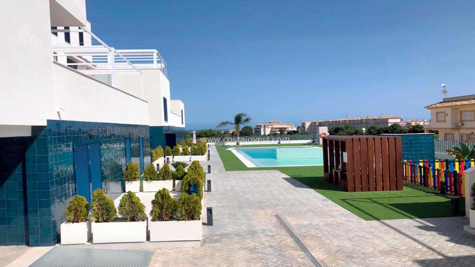 Palmview Poolside Heaven in Turquesa del Mar