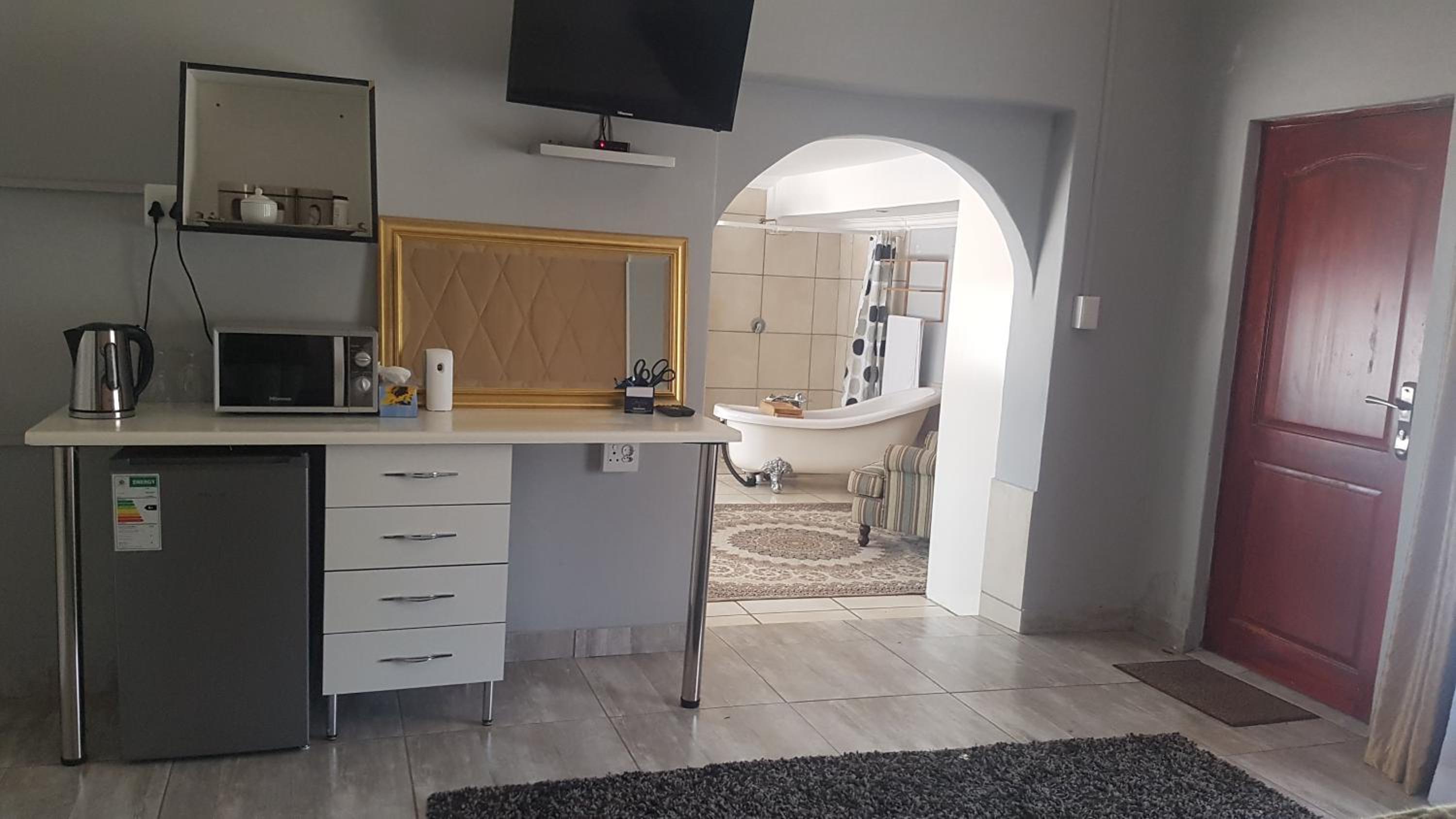 Silken Trap Guest House NO LOADSHEDDING