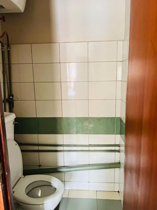 Delightful 3bedroom condo in bugolobi view 3