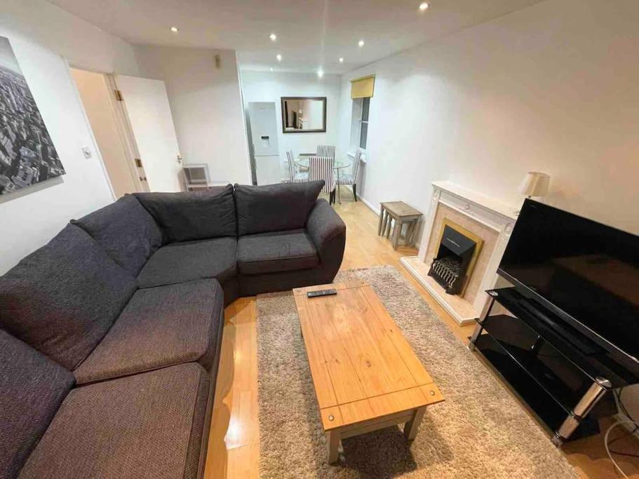 Quayside City Escape - Liverpool
