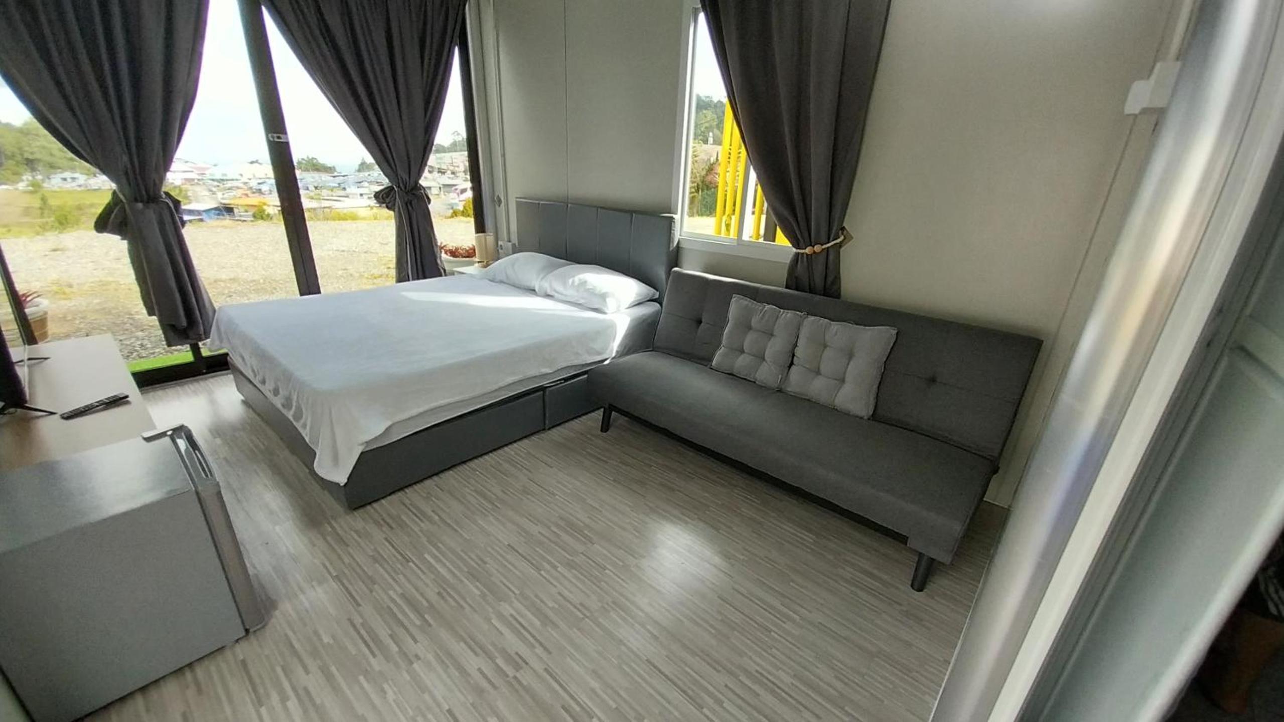 Photo 9