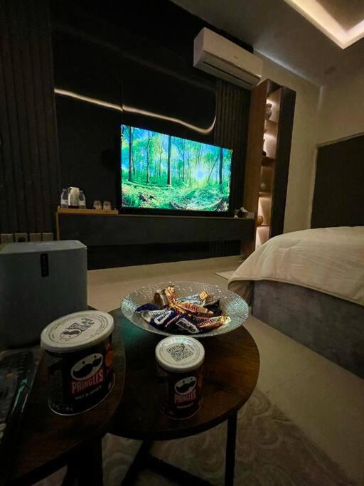 Luxury studio with private side entrance