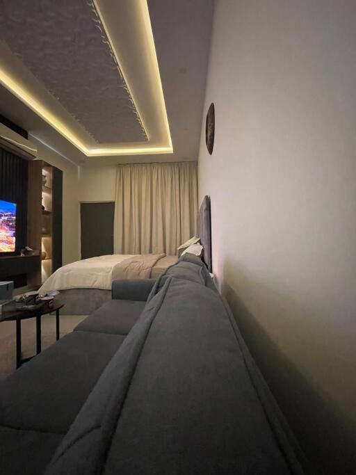 Luxury studio with private side entrance