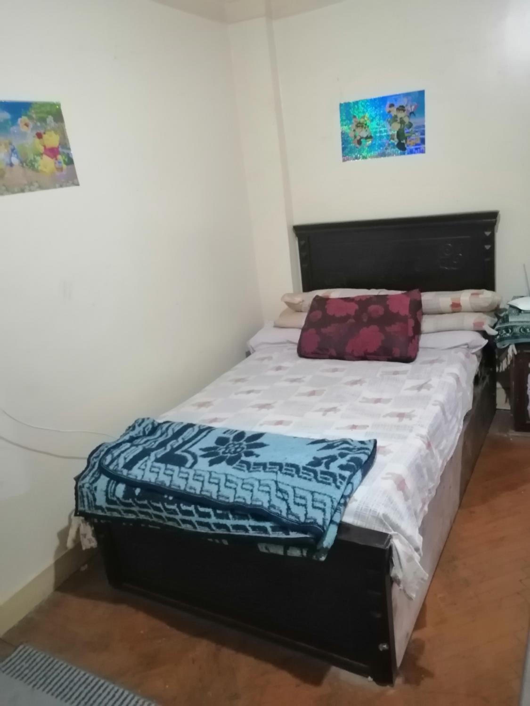 ALEXANDRIA HOUSE AMRO