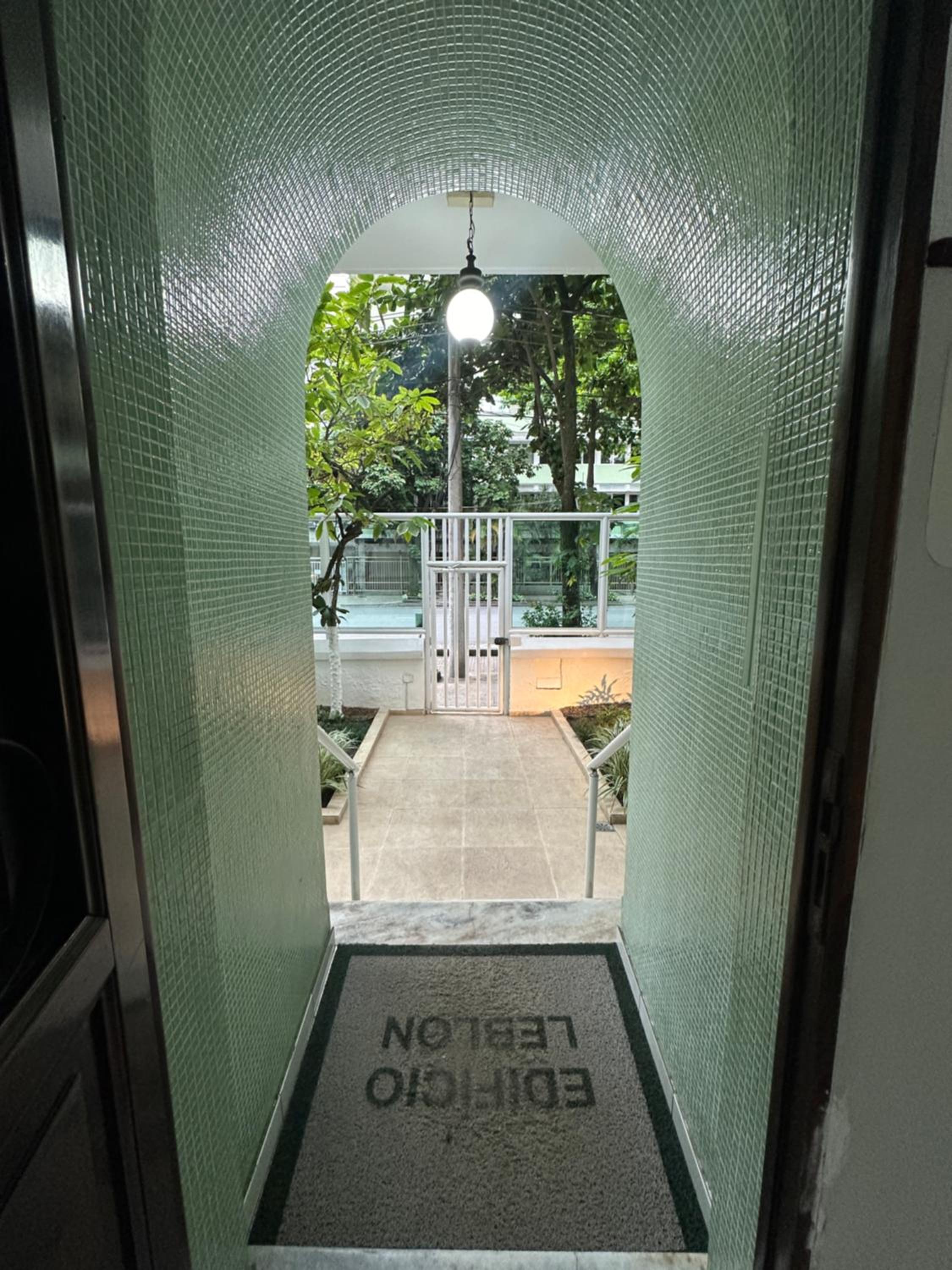 Studio Edifício Leblon 306
