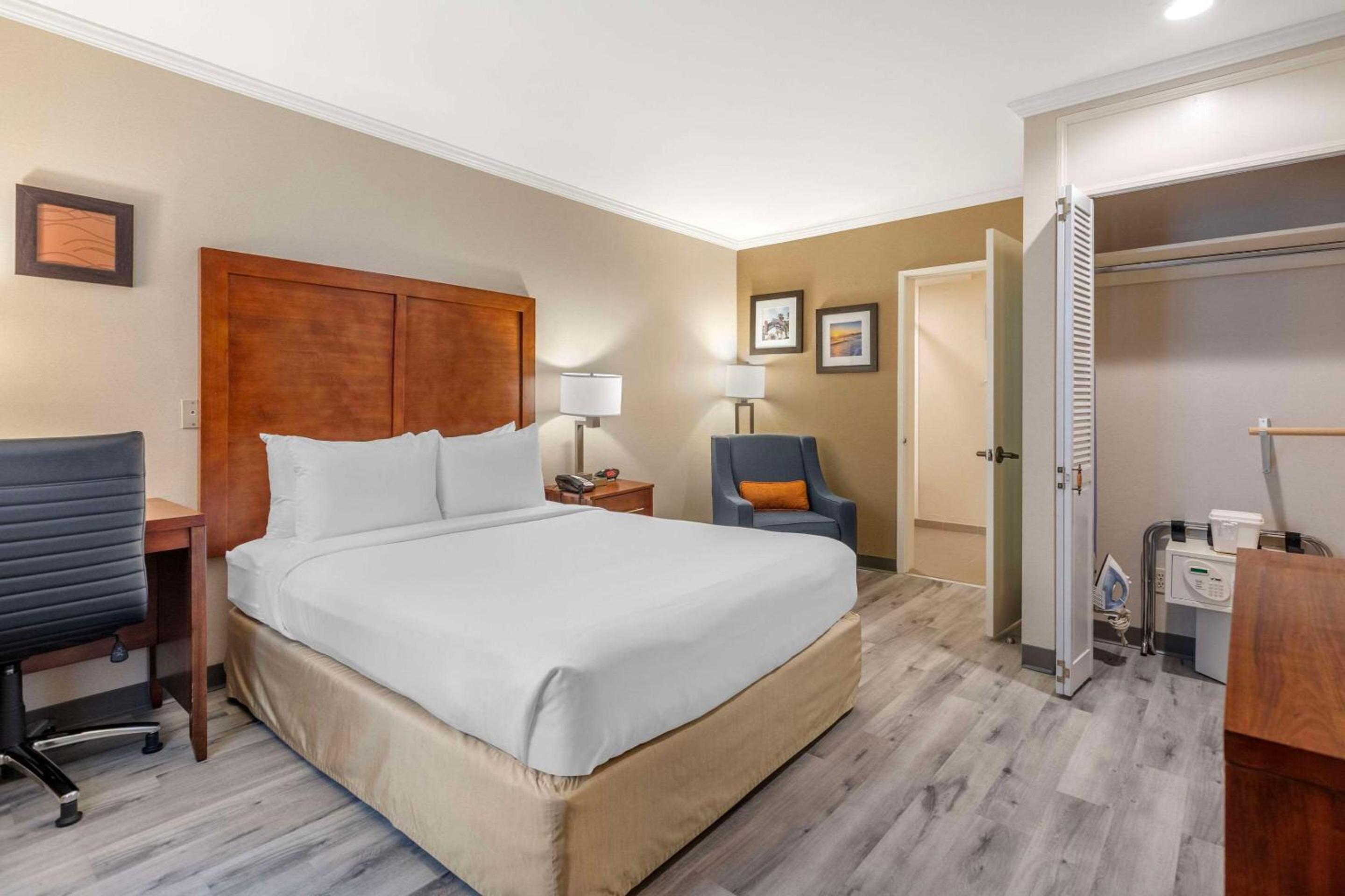 Comfort Inn Santa Monica - West Los Angeles