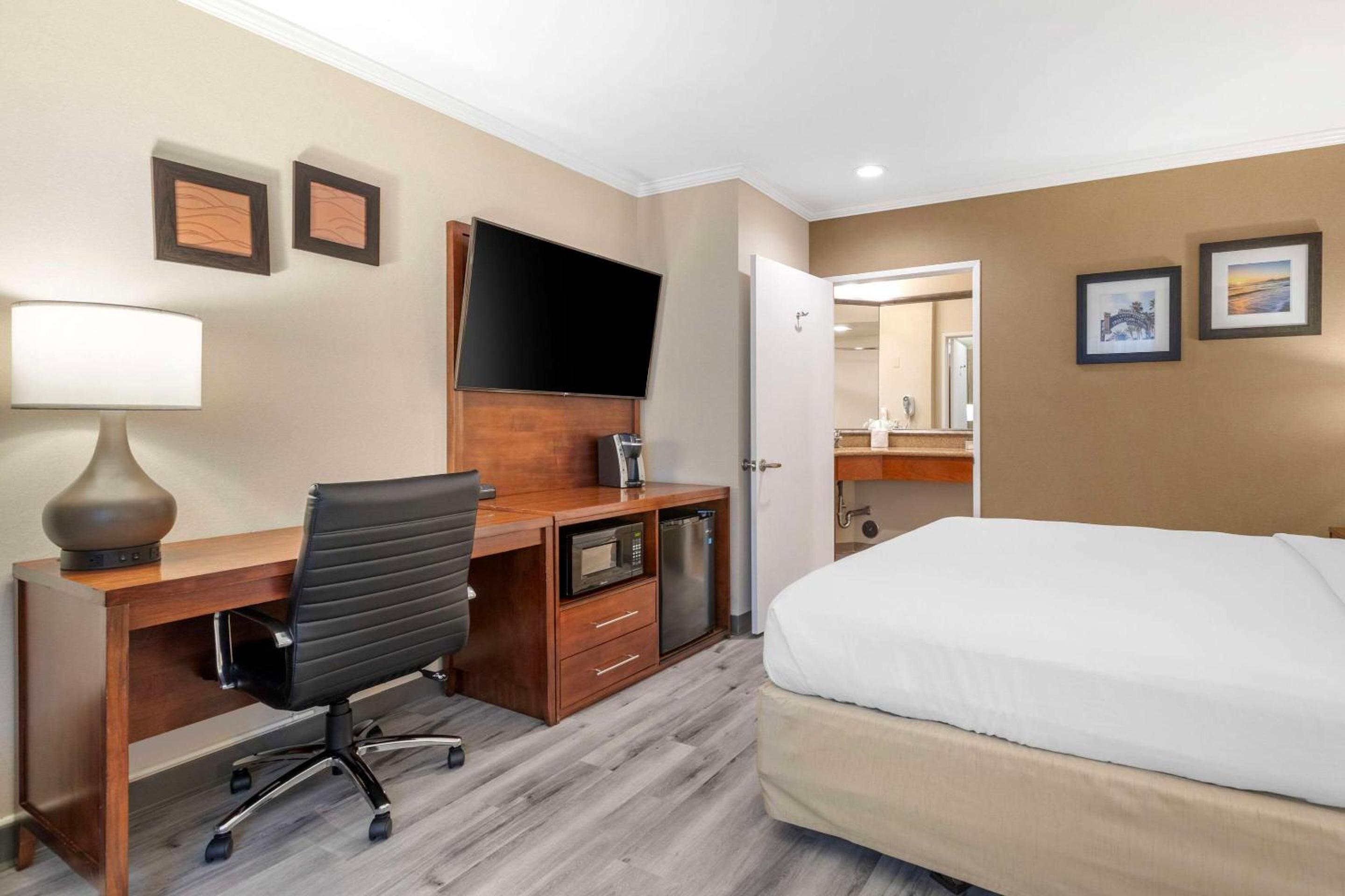 Comfort Inn Santa Monica - West Los Angeles
