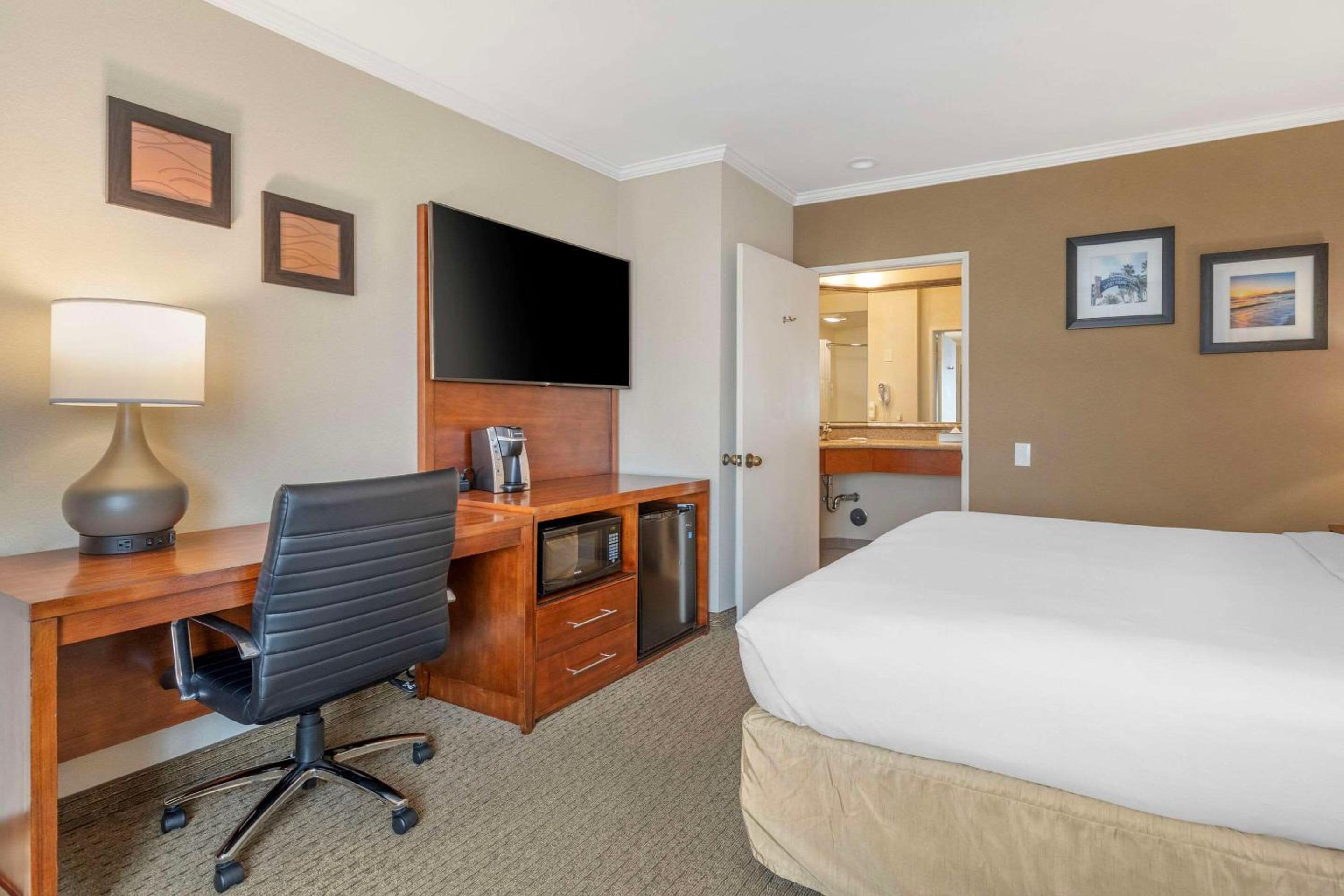 Comfort Inn Santa Monica - West Los Angeles