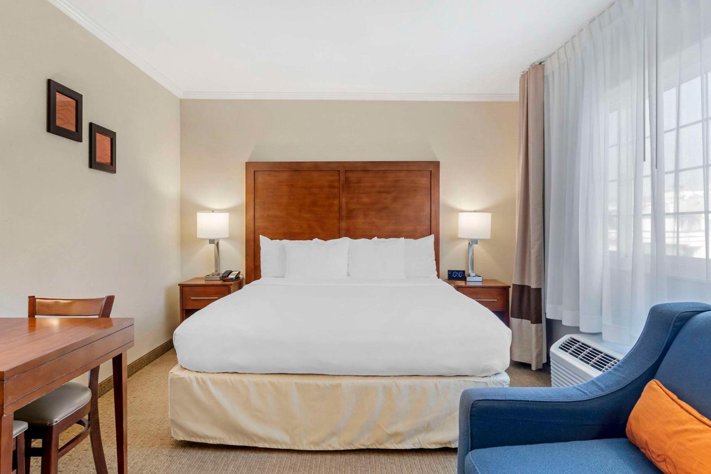 Comfort Inn Santa Monica - West Los Angeles