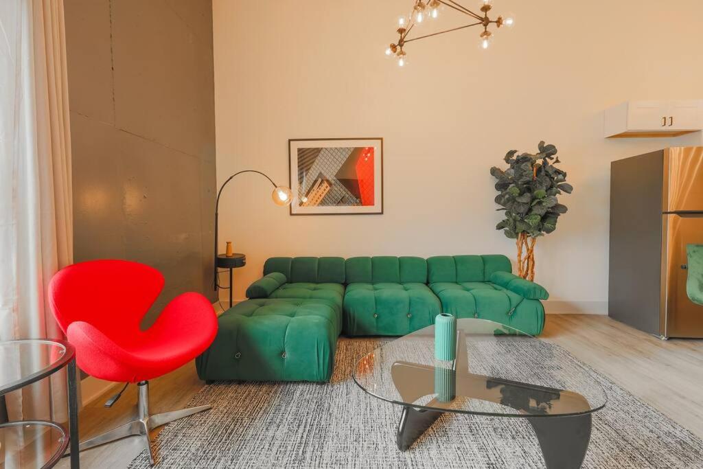 Chicago Vacations - McCormick 5Br-3Ba Luxury Suite for groups of up to 12 guests with Gym access and Optional Parking - Property Image 50