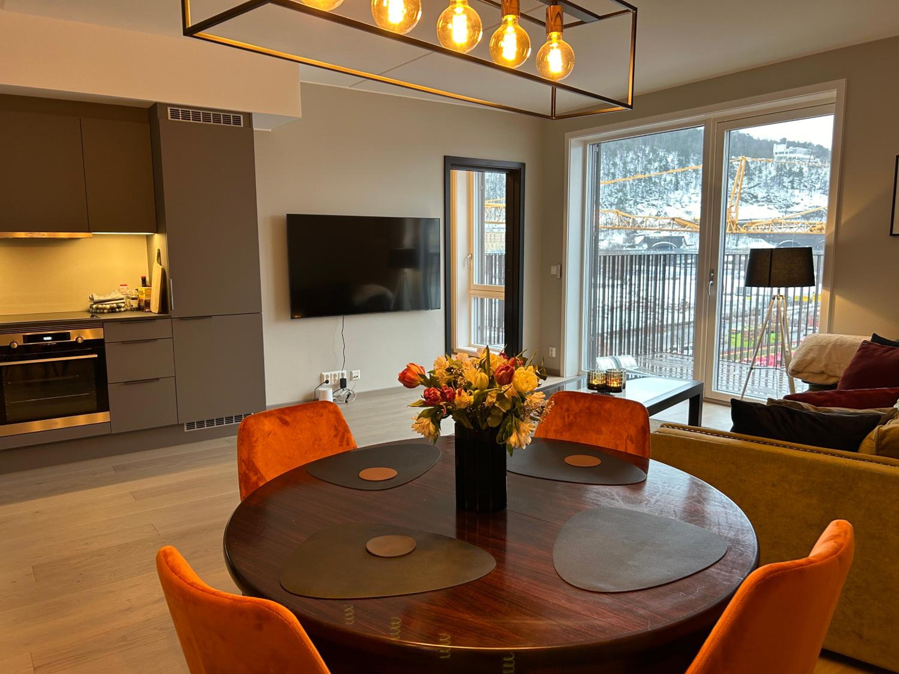 An elegant and modern apartment in Bjørvika Oslo view 5