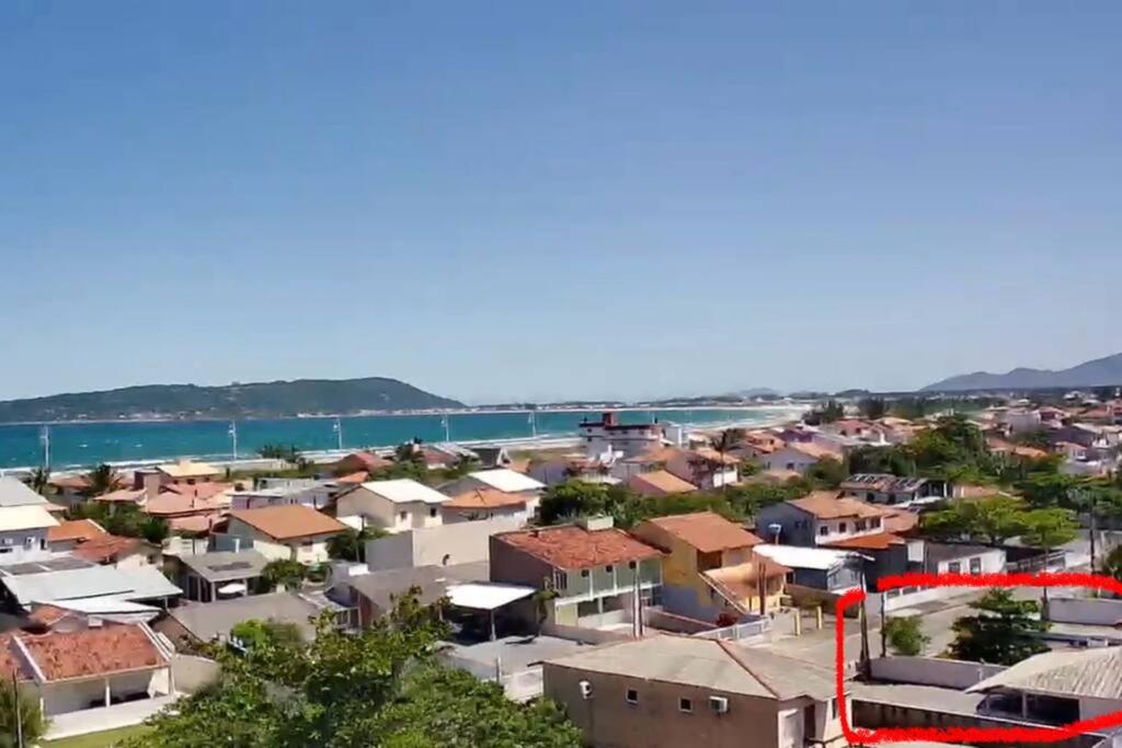 Casa completa a 200m do mar na Praia da Pinheira.