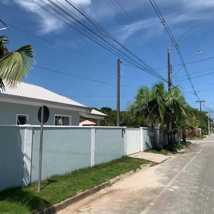 M&M House - Casa com Piscina e Ar Condicionado em Matinhos
