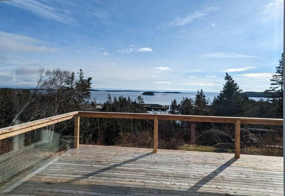 Serenity Retreat Oceanview and Spa