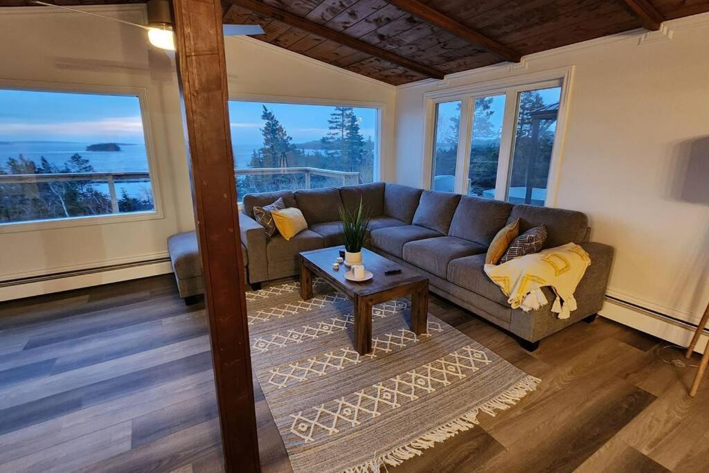 Serenity Retreat Oceanview and Spa