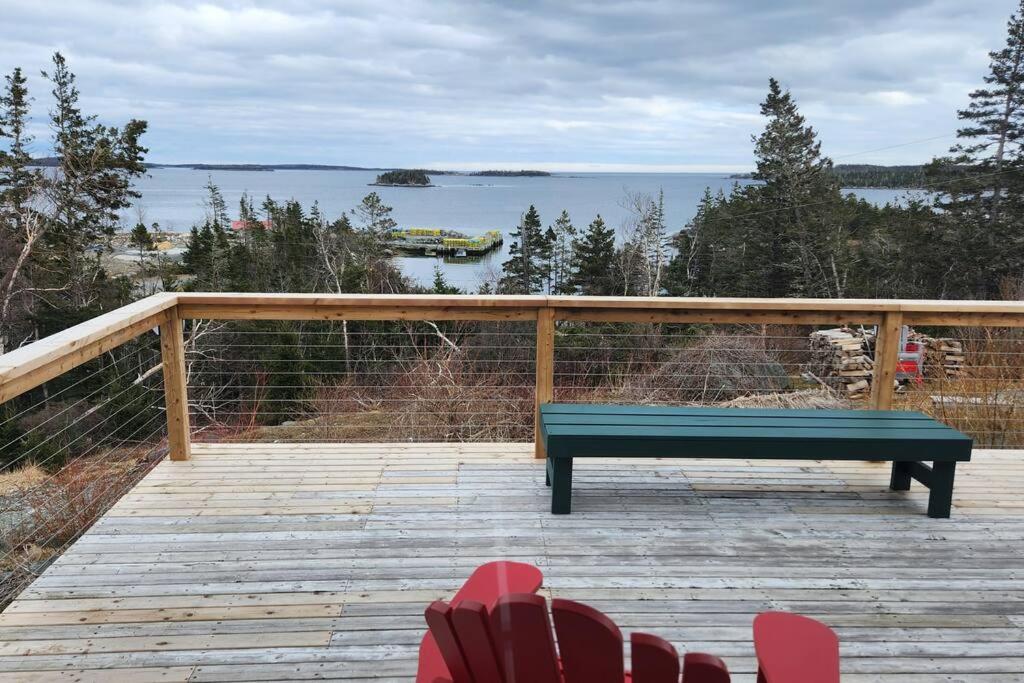 Serenity Retreat Oceanview and Spa