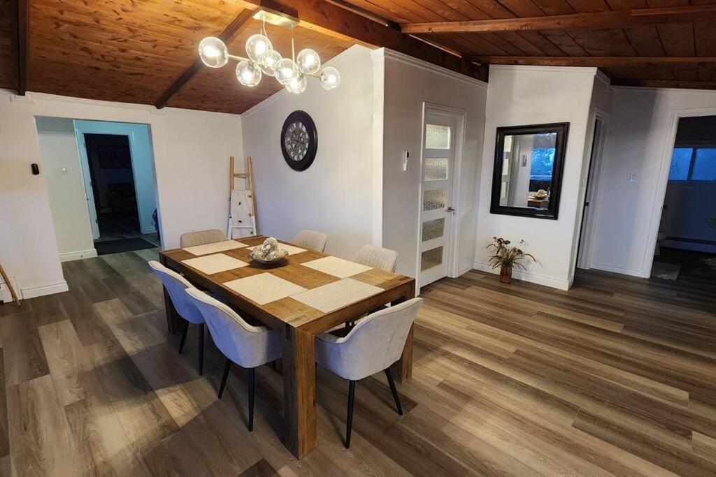 Serenity Retreat Oceanview and Spa