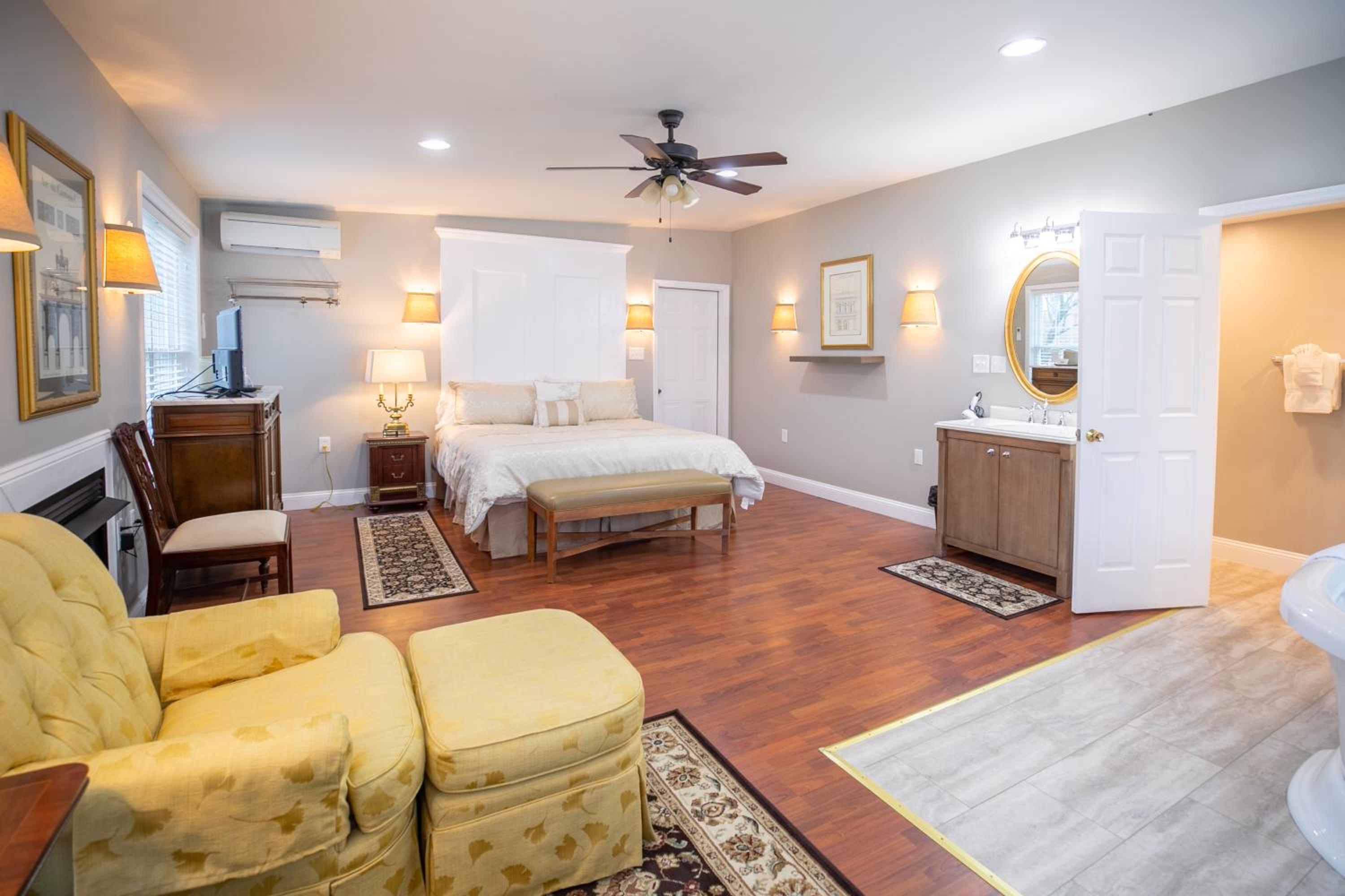 Cameron Estate Inn - Property Image 3