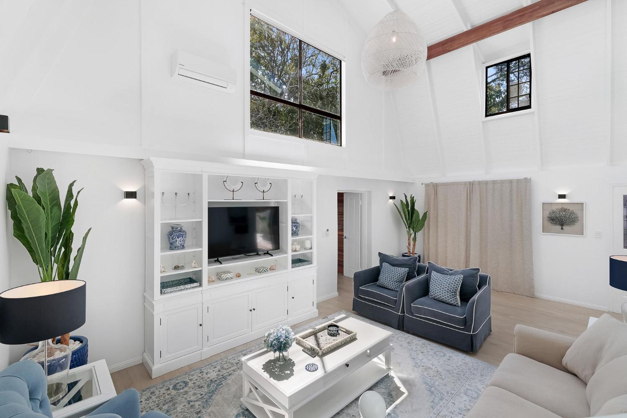 5BR Mermaid Waters Luxury Home