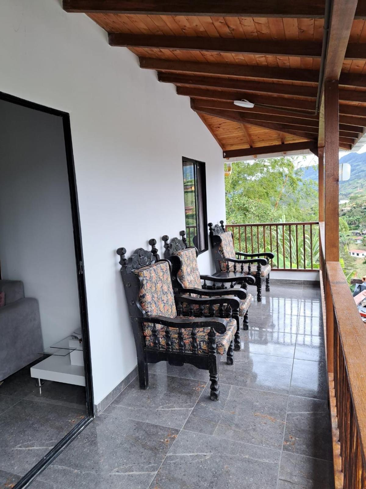 Hermosa casa de campo el Peñol,Guatapé