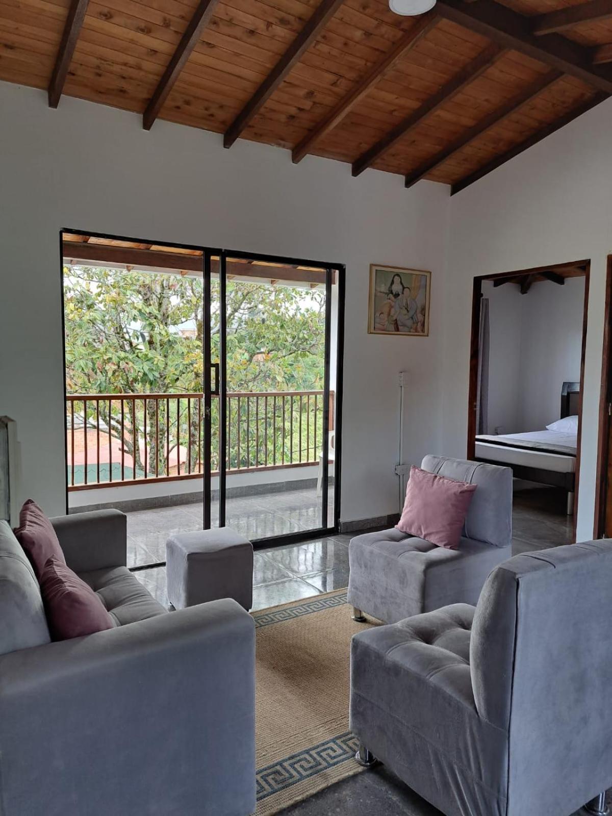 Hermosa casa de campo el Peñol,Guatapé