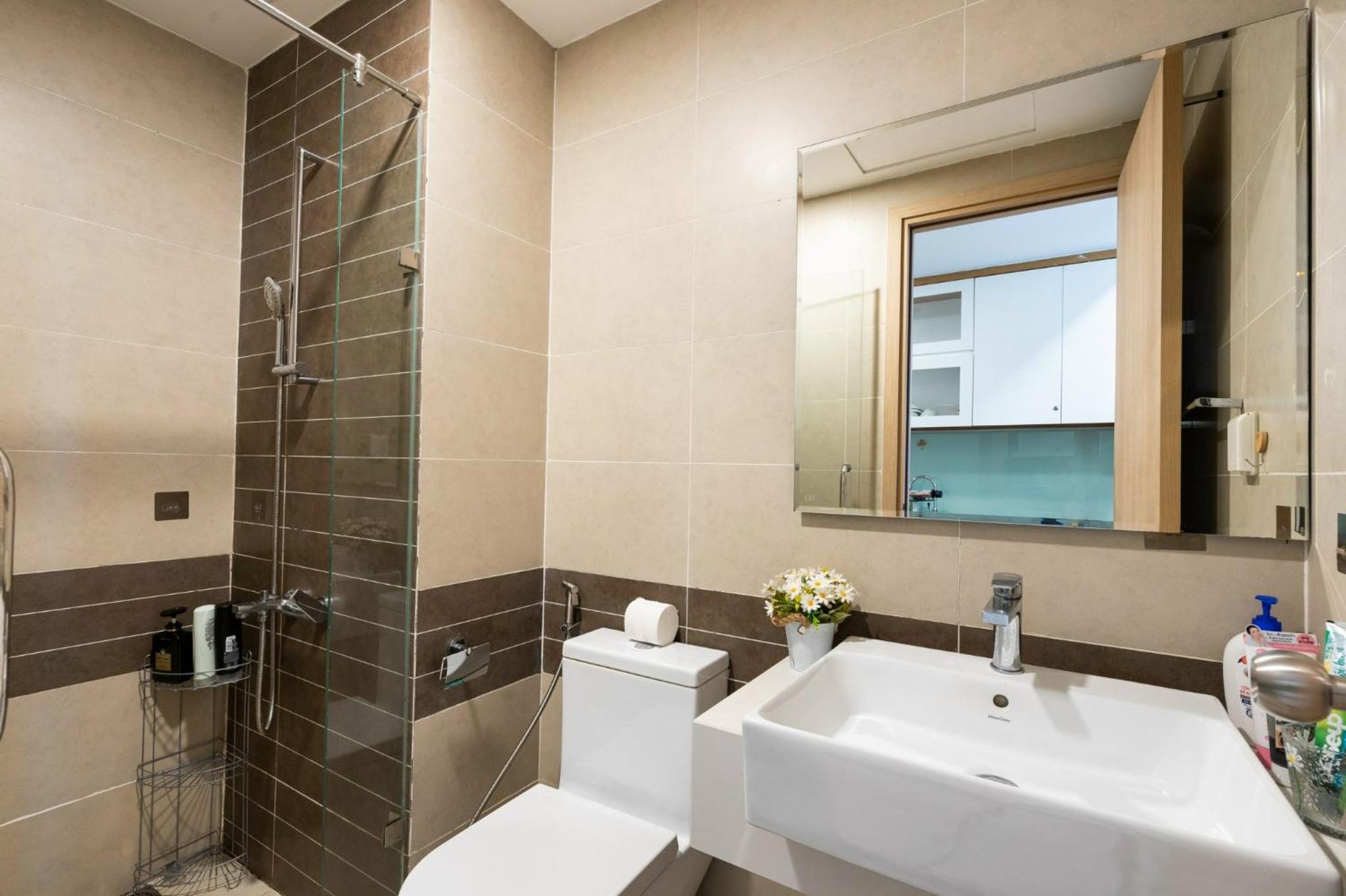 Yomo Apartment RiverGate Residence