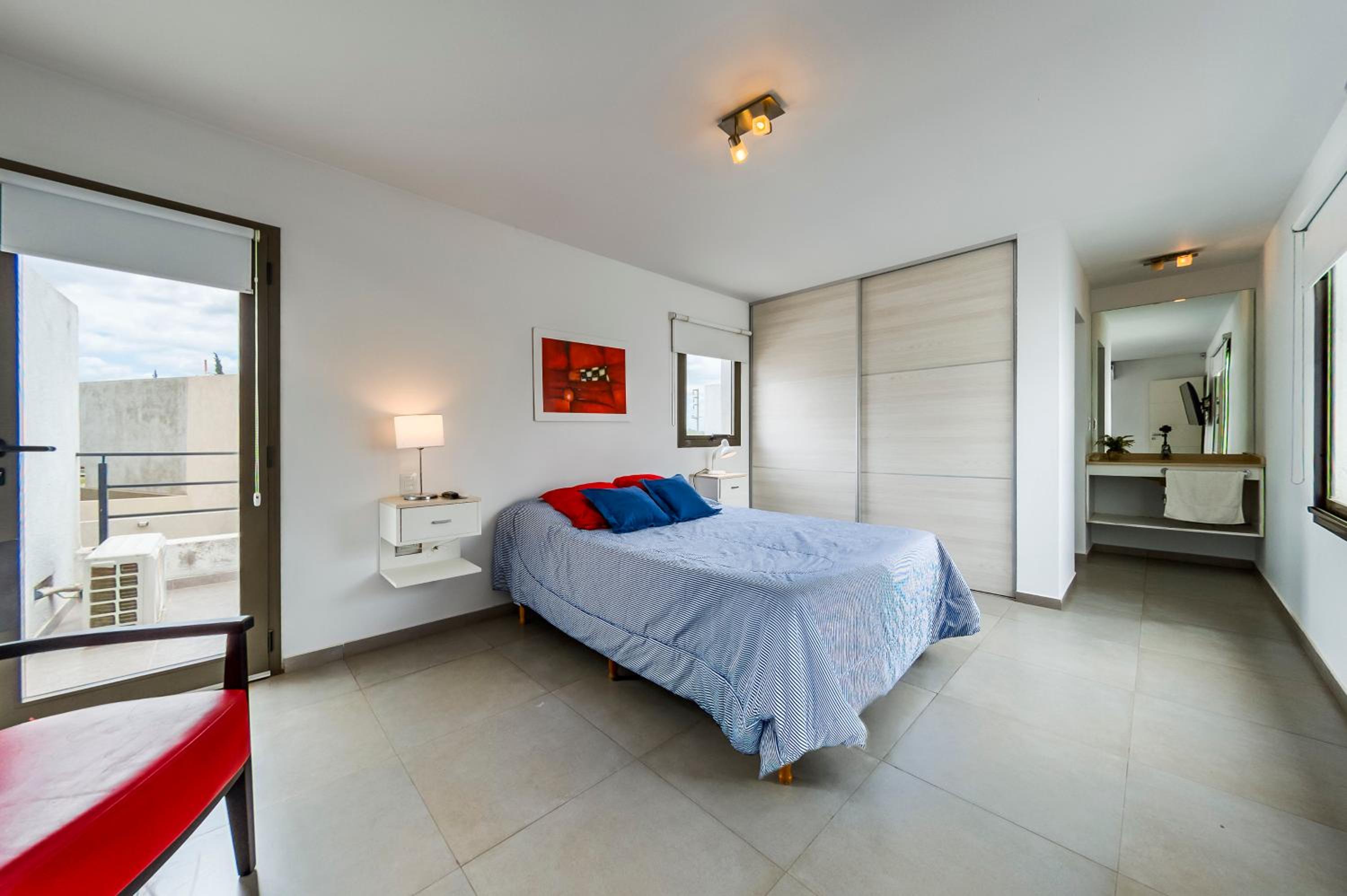 Duplex en Barrio Claros del Bosque - Zona Sur
