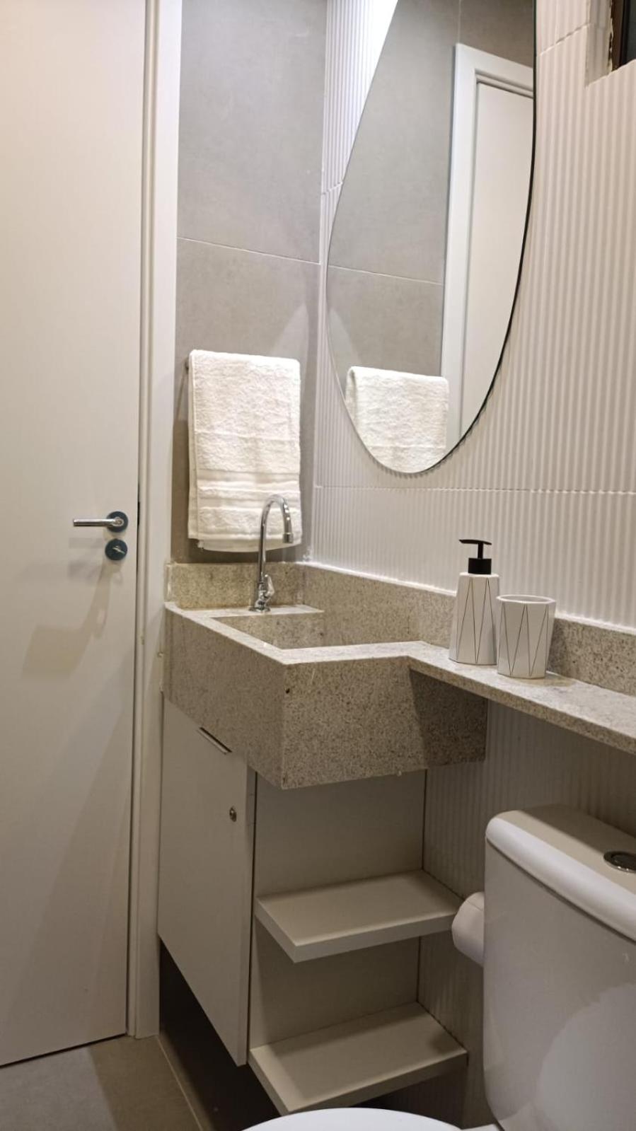 Flat com Rooftop à 100metros das Piscinas Naturais