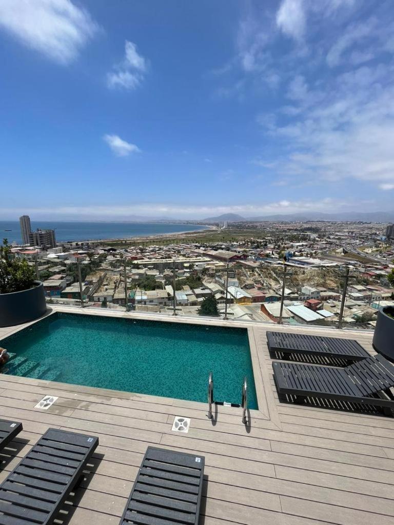 Fabuloso departamento con panorámica vista al mar, a la Herradura y a la ciudad