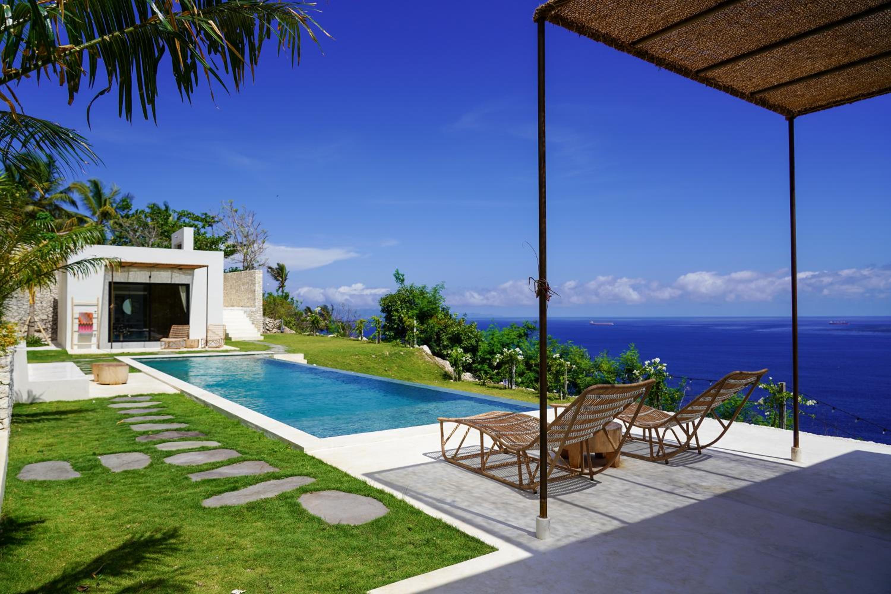Cliffside Haven in Nusa Penida view 2