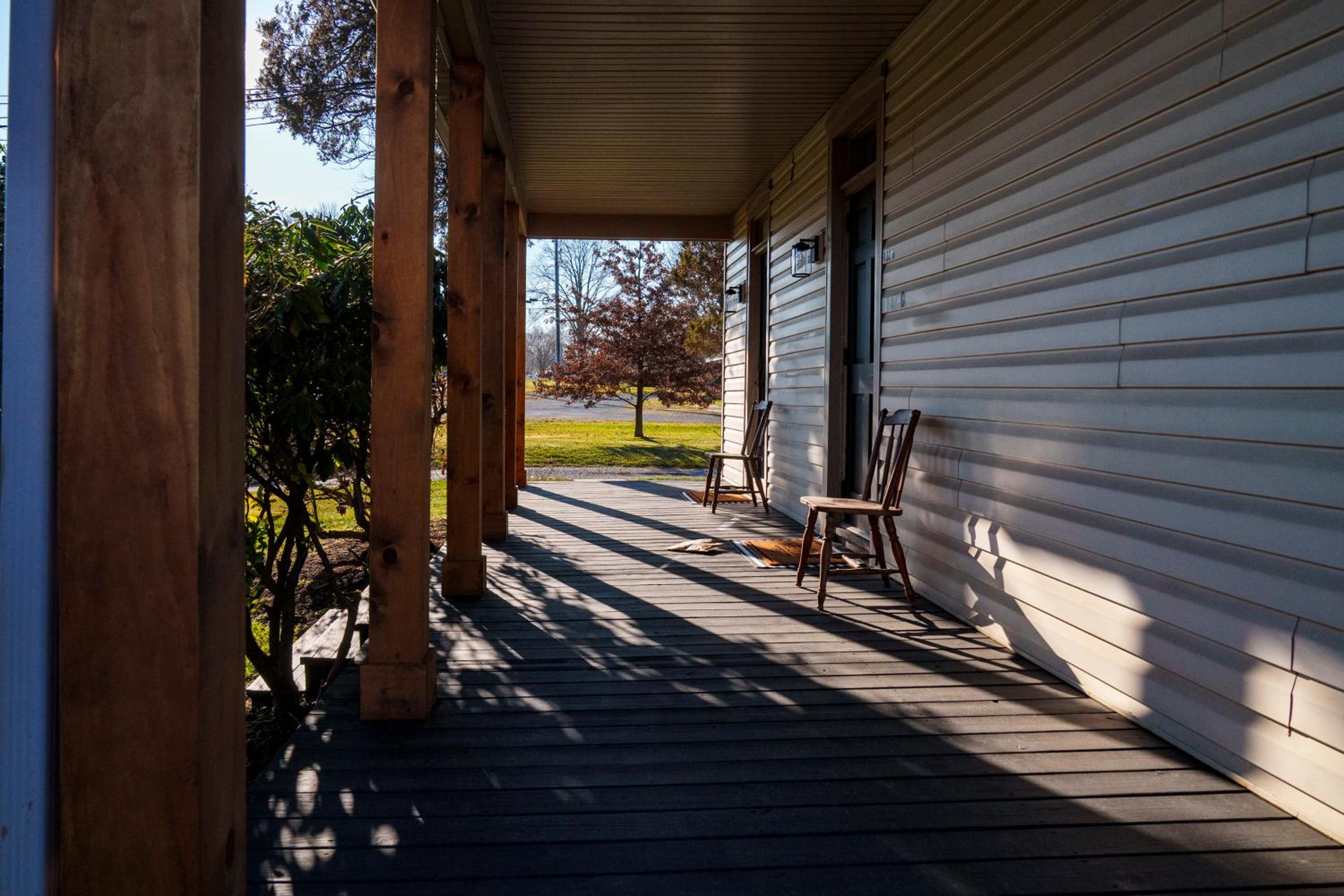 Cozy Farmhouse near all Attractions view 4