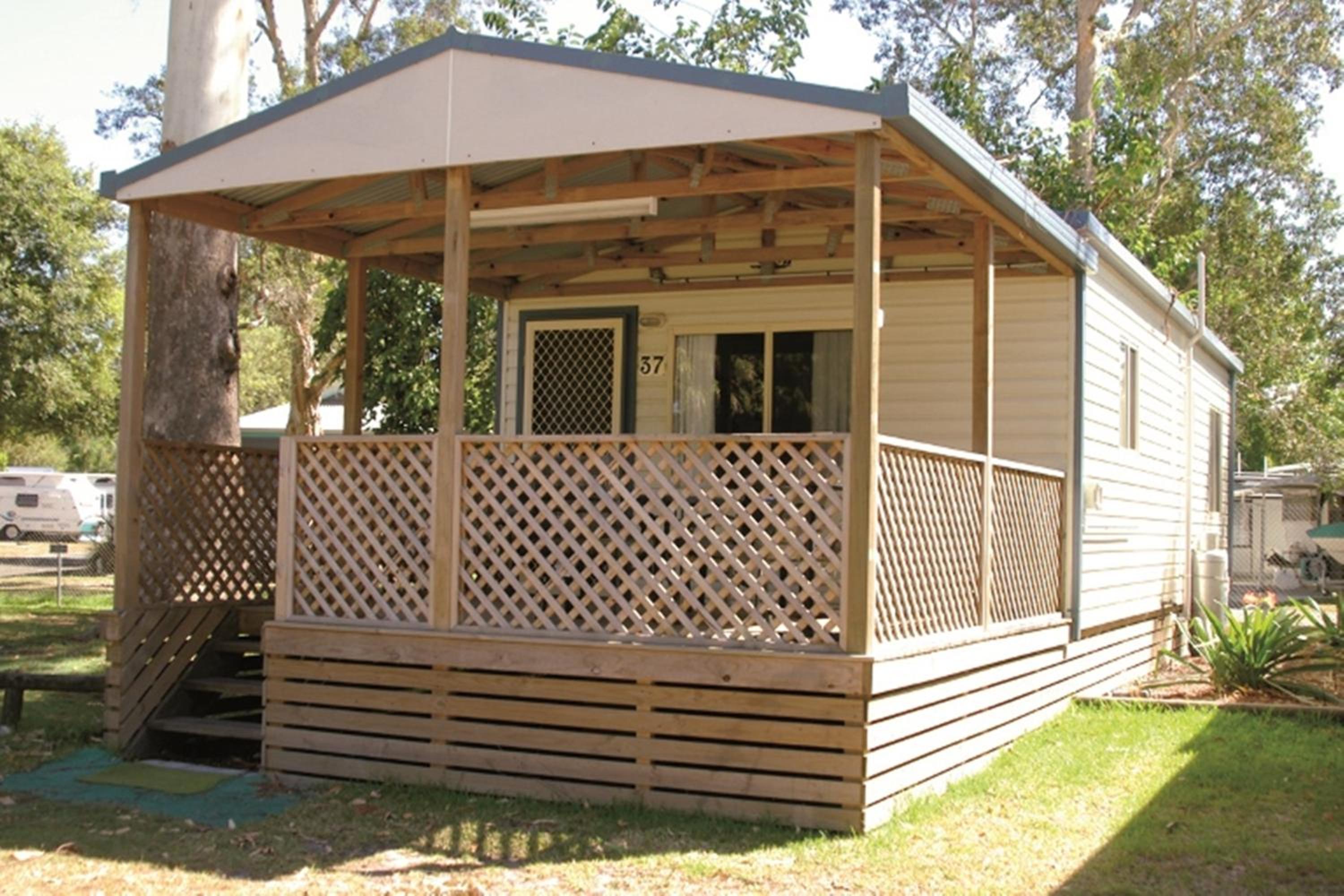 Smugglers Cove Holiday Village