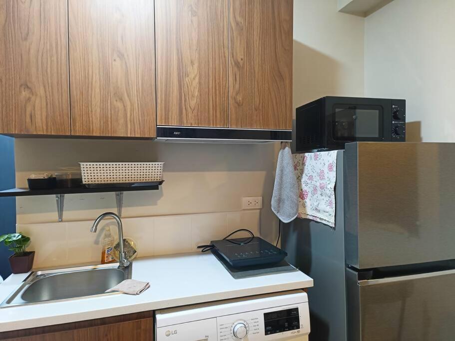 HappyHomes The Persimmon Studio-Mabolo