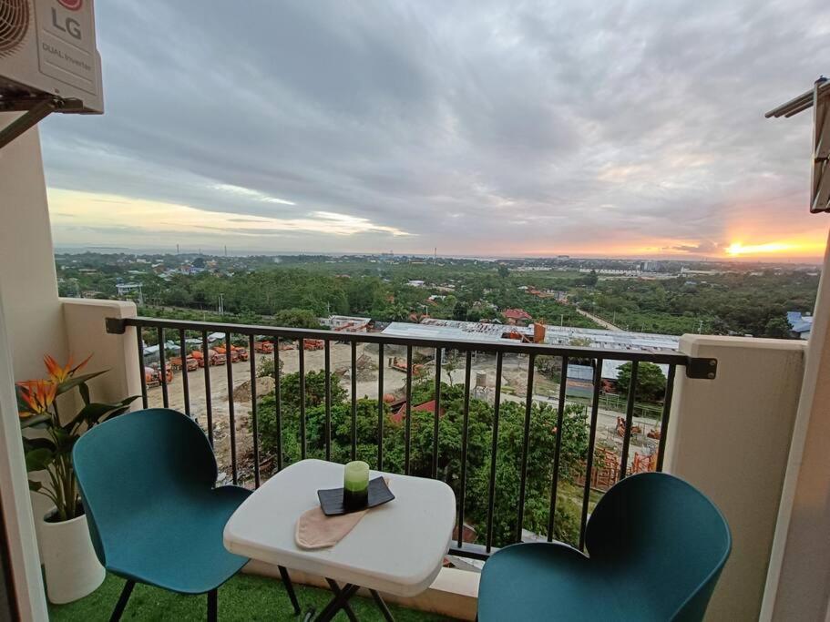 HappyHomes The Persimmon Studio-Mabolo