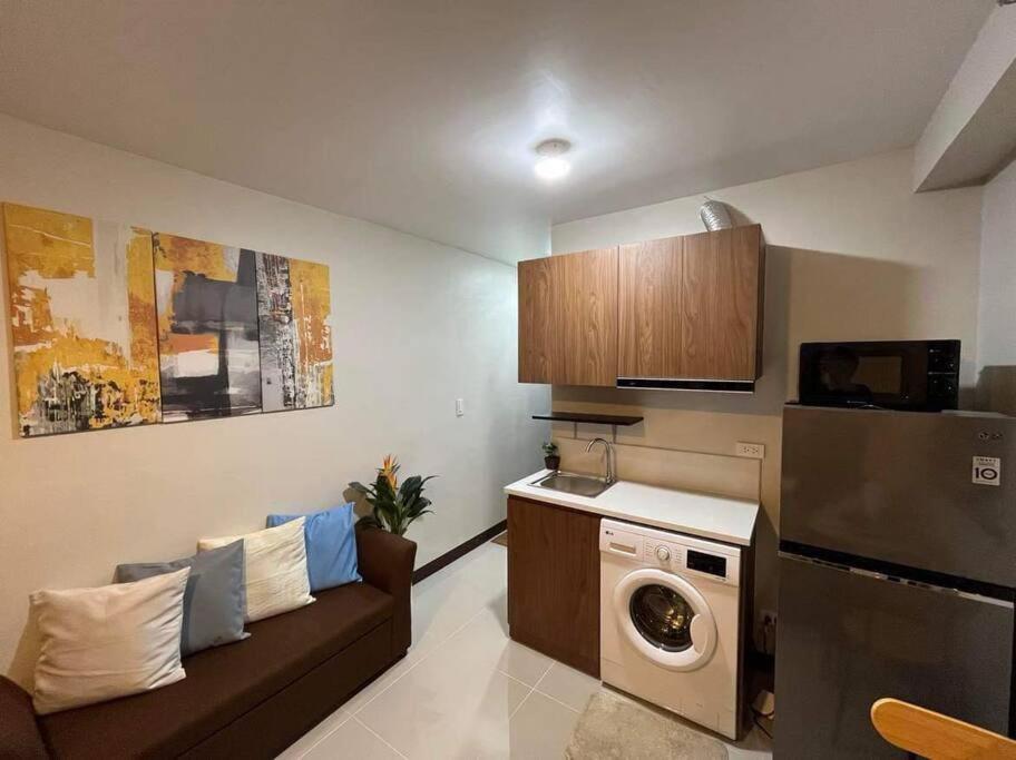 HappyHomes The Persimmon Studio-Mabolo
