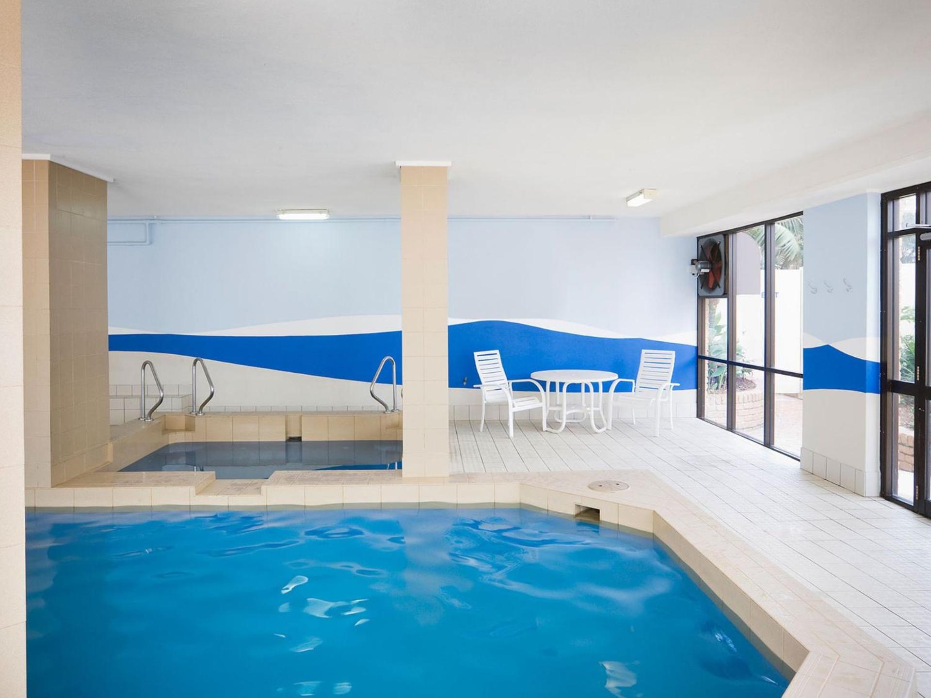 Imperial Surf Modern Beachfront Apartment - CoastHM
