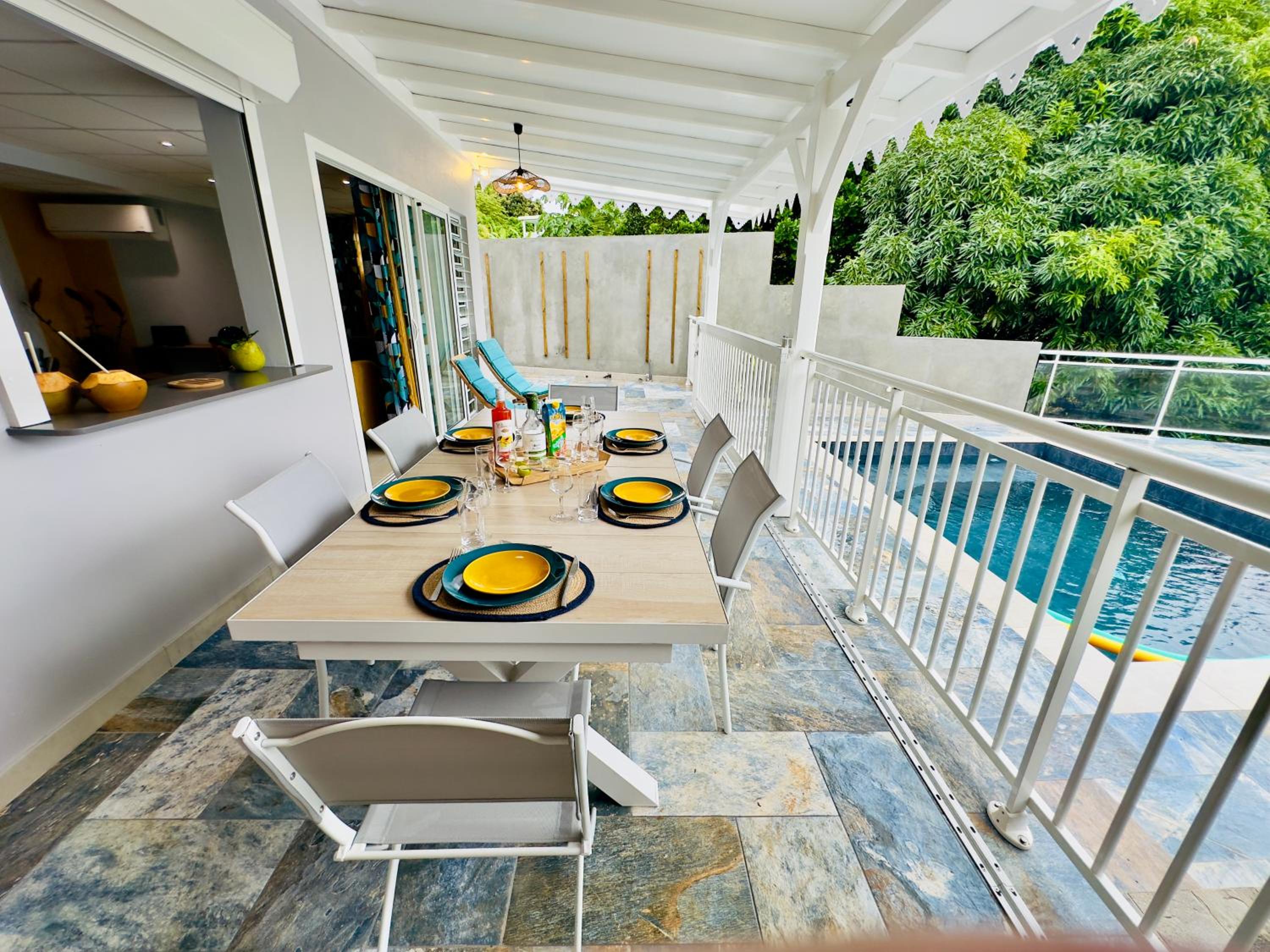 Maison T3 Nid Bleu - Piscine Privée view 2