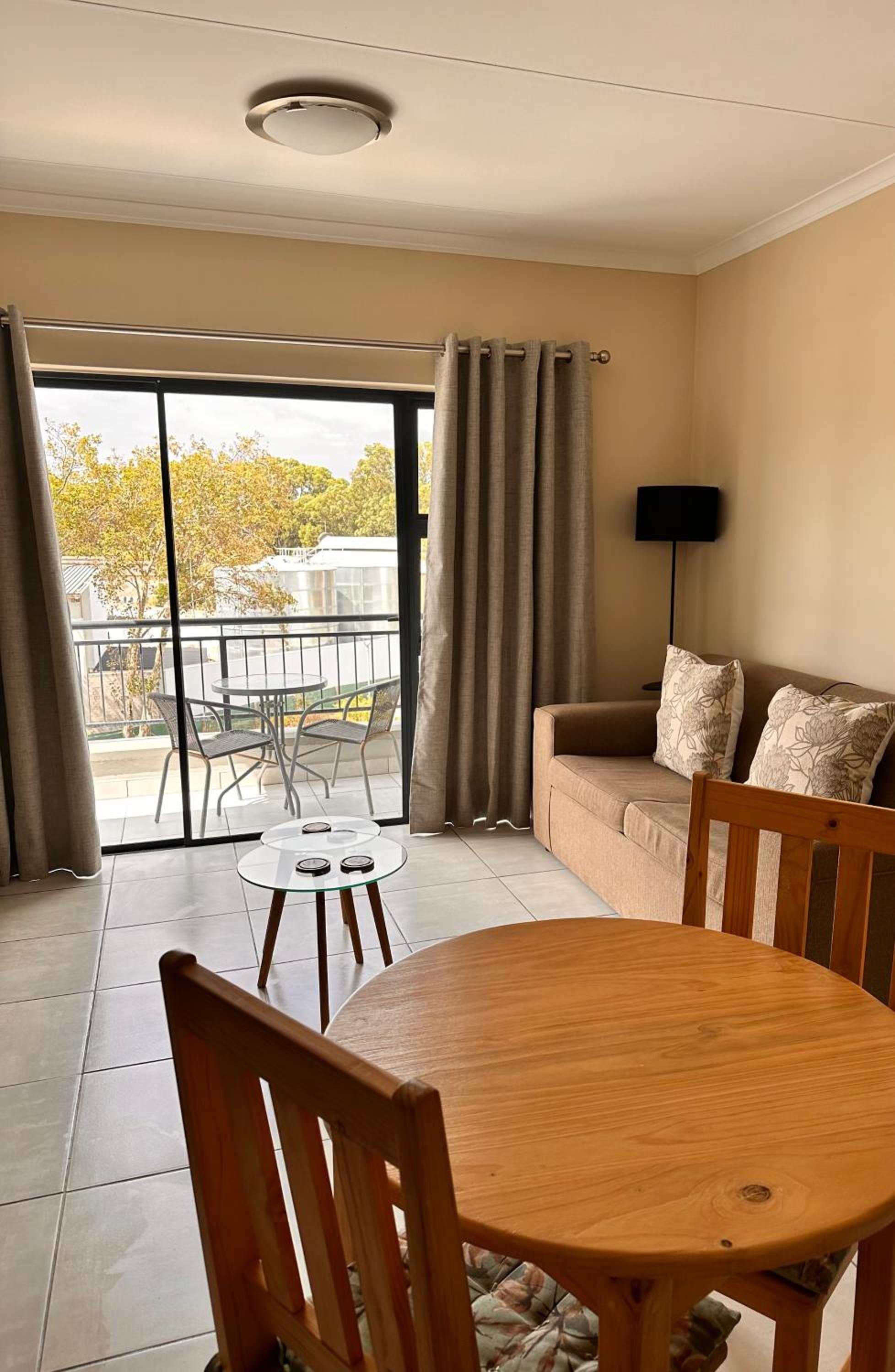 The Jade Somerset West Beachfront Apartment with Pool & Mountain Views view 4