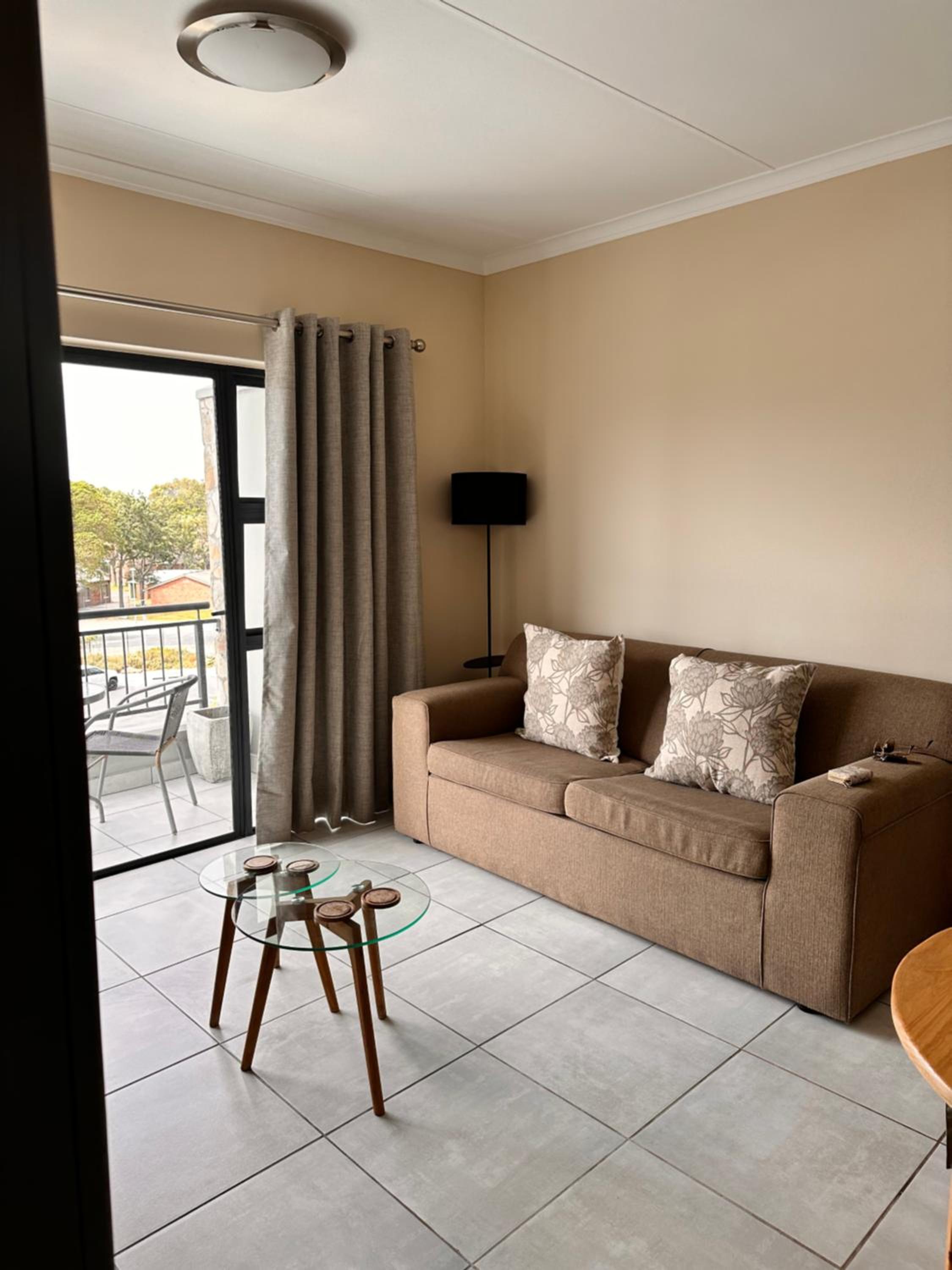 The Jade Somerset West Beachfront Apartment with Pool & Mountain Views view 5