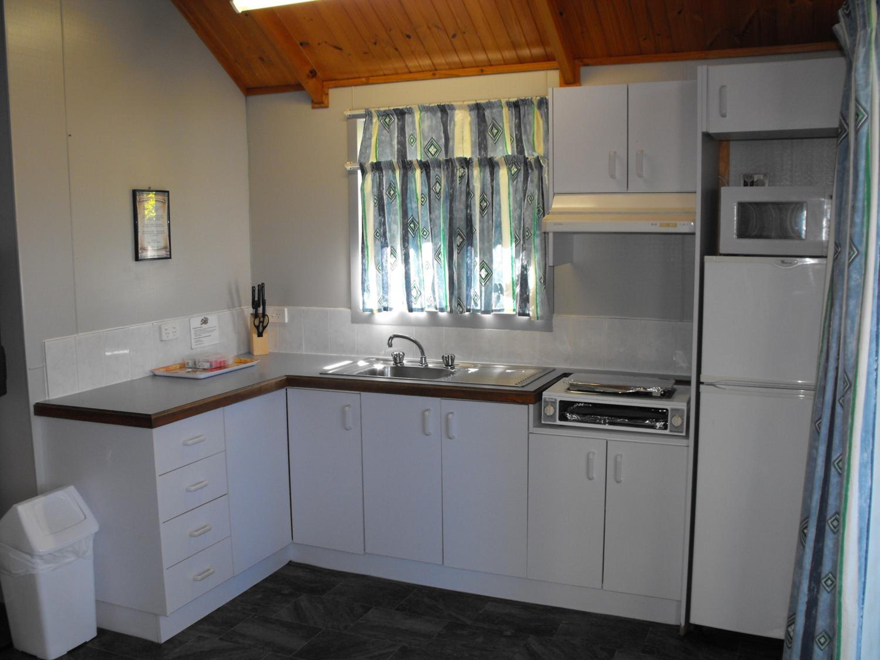 Smugglers Cove Holiday Village
