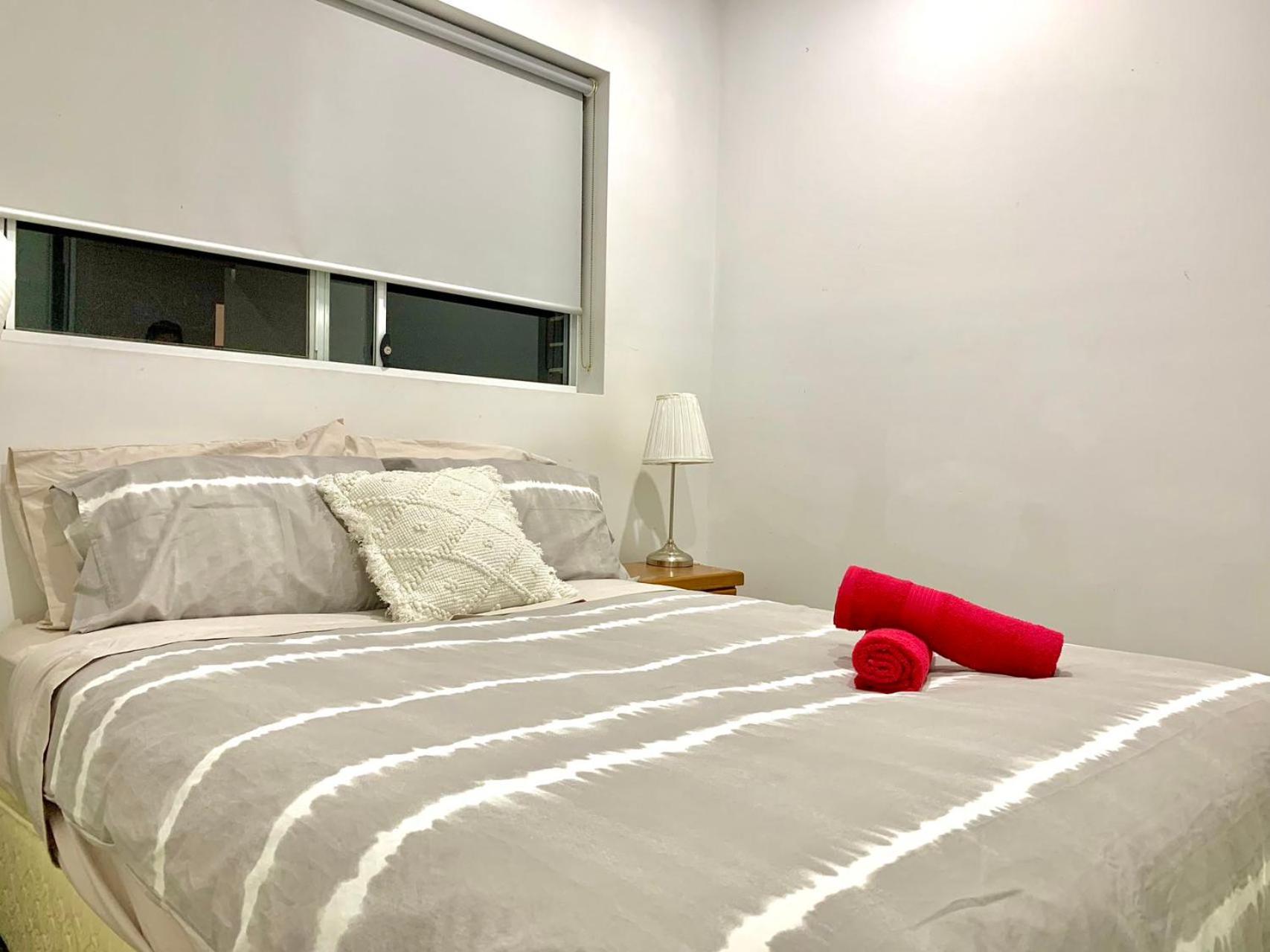 Bankstown 4 Br house close to Shopping & Station