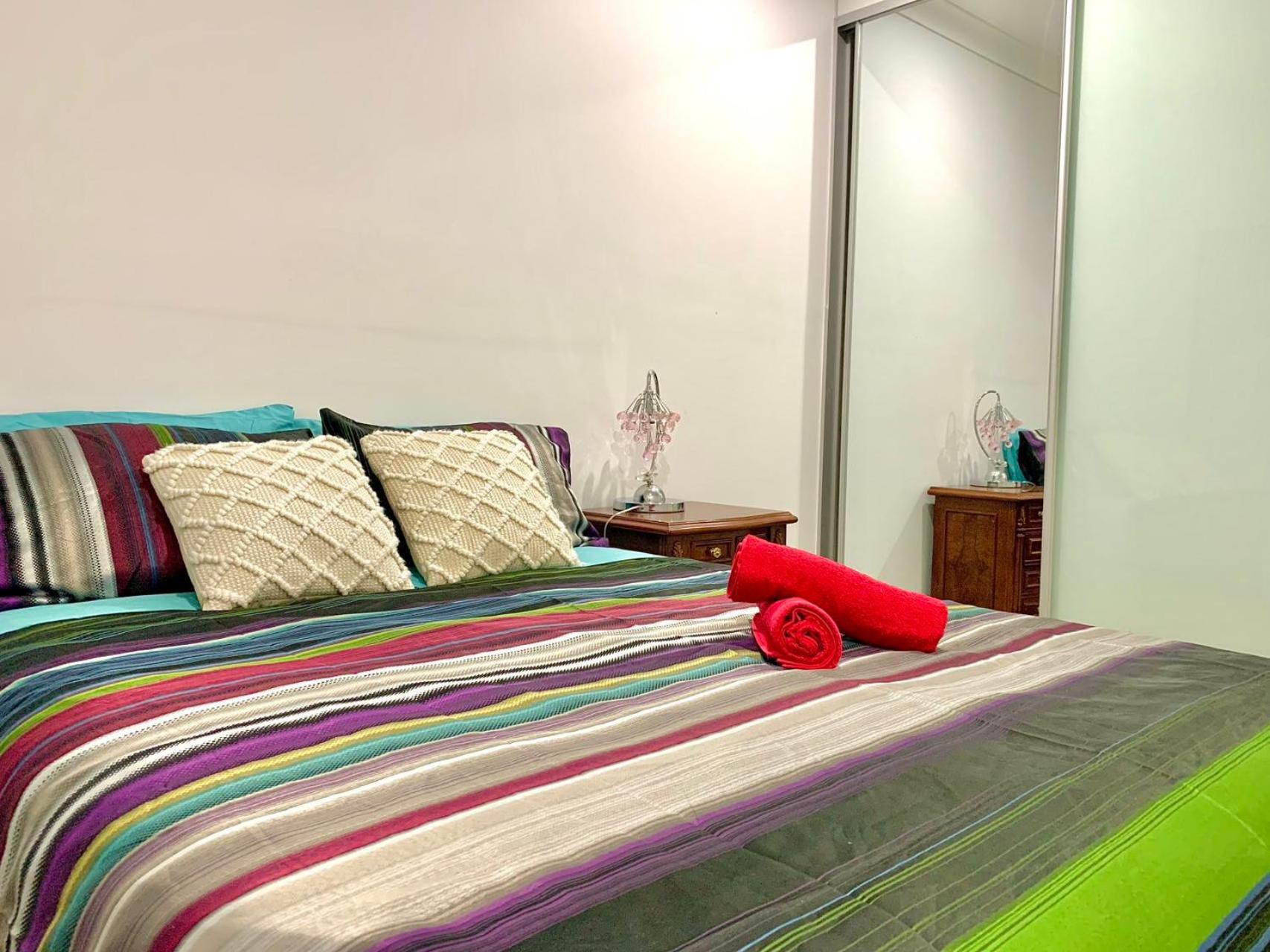 Bankstown 4 Br house close to Shopping & Station