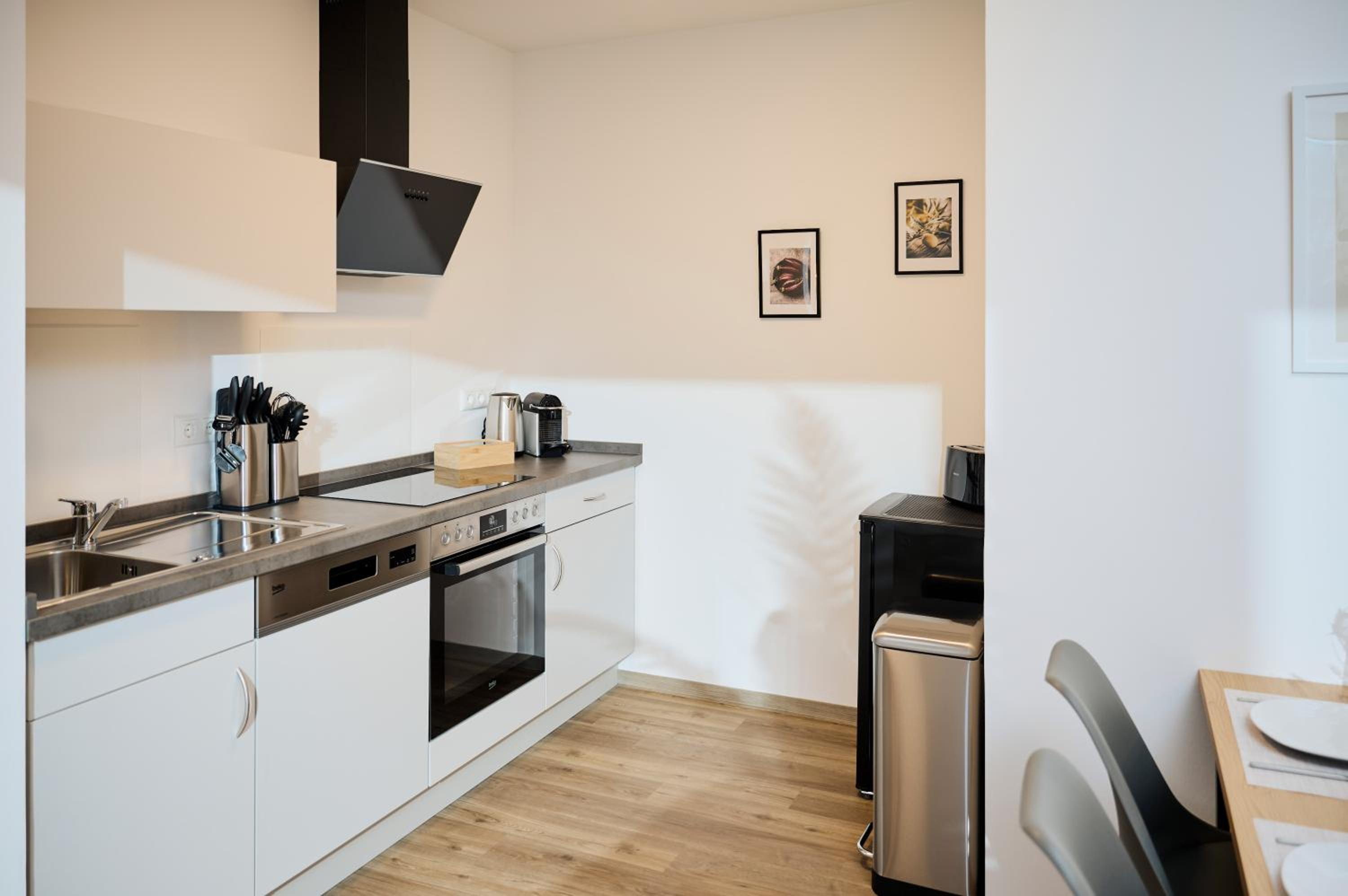 Rent4Living Apartments WLAN I Tiefgarage I nahe dem Zentrum und Therme I Barrierearm