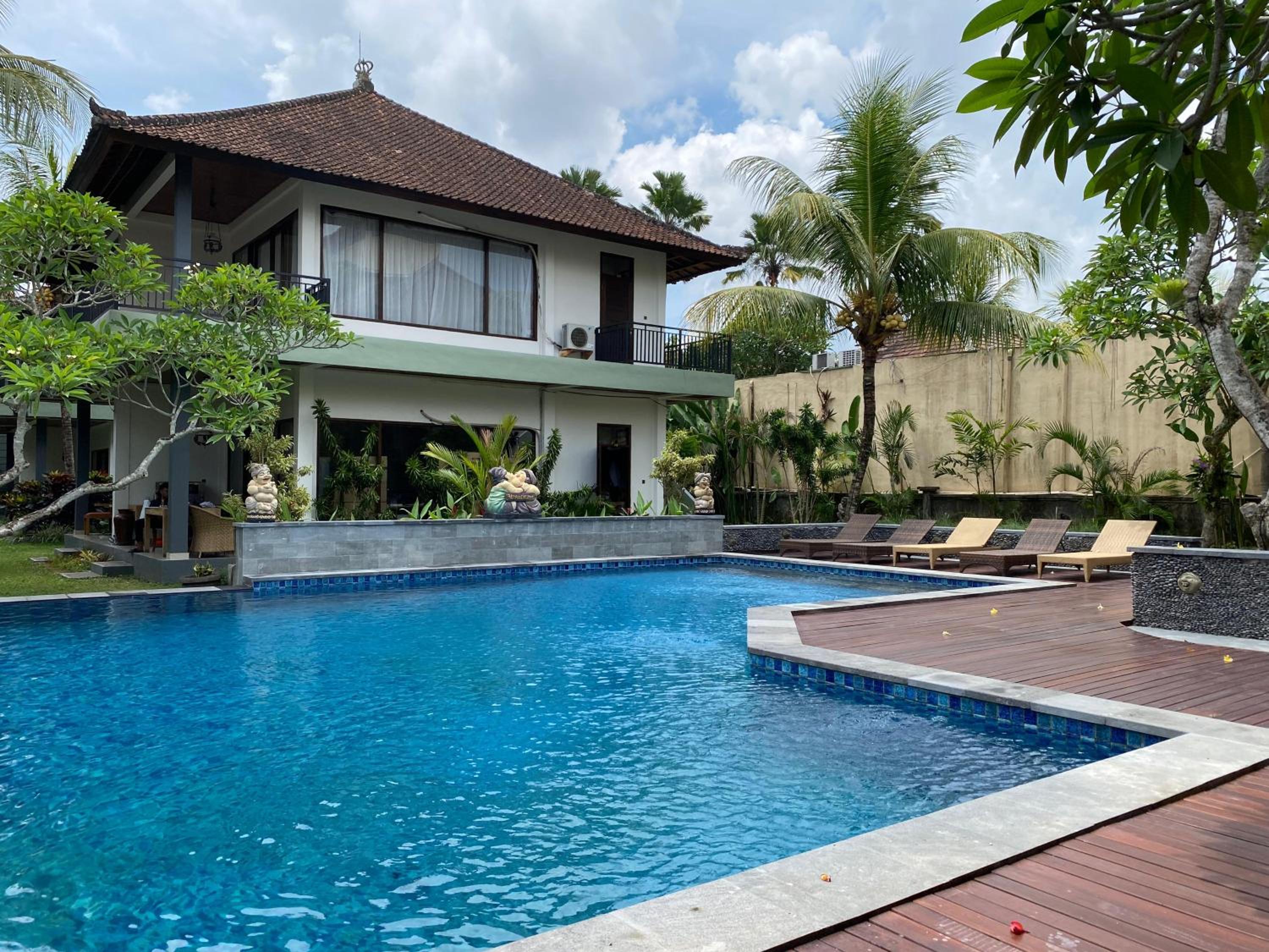 Putri Ayu Cottages