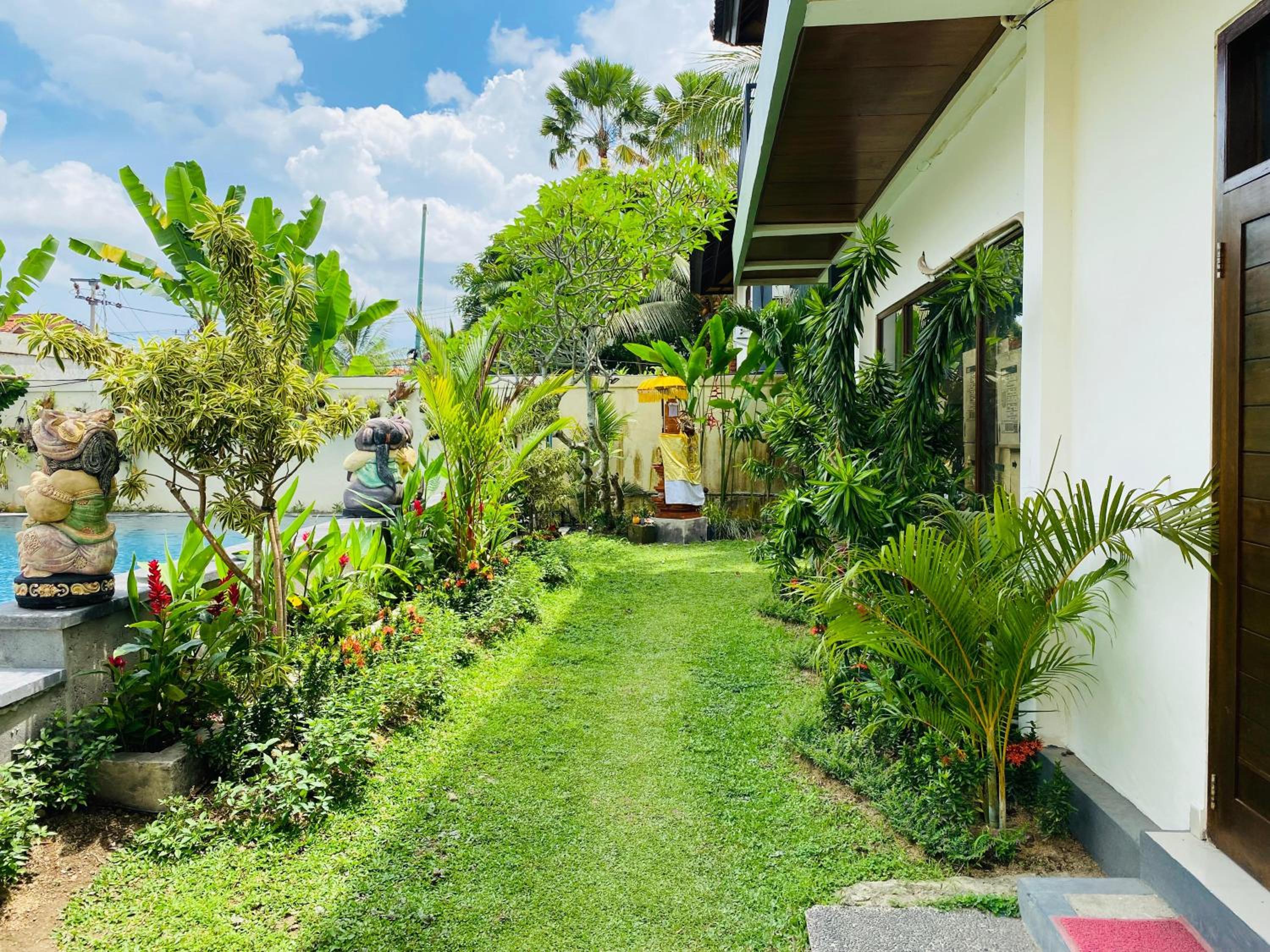 Putri Ayu Cottages